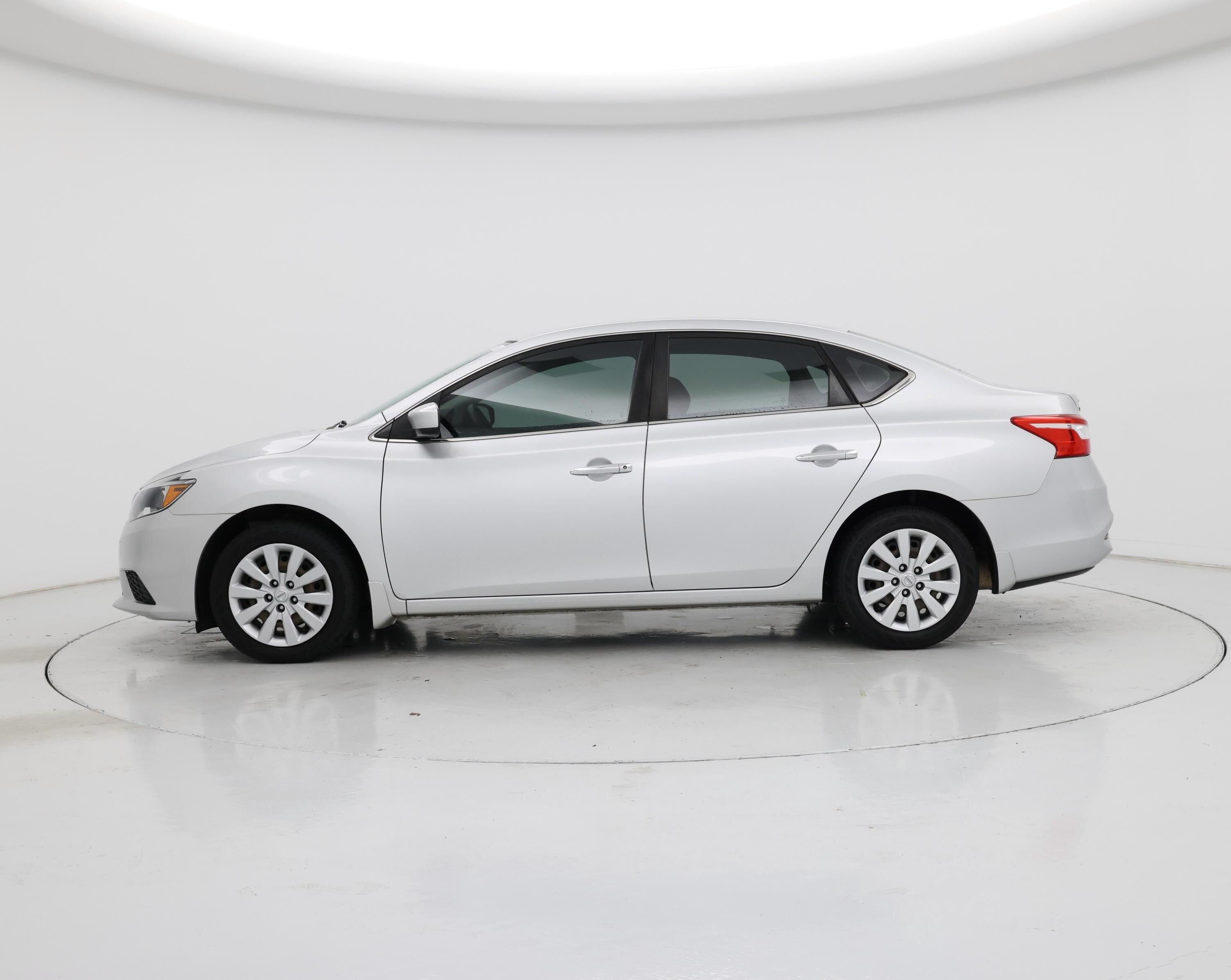 Thumbnail: 2017 Nissan Sentra - 3