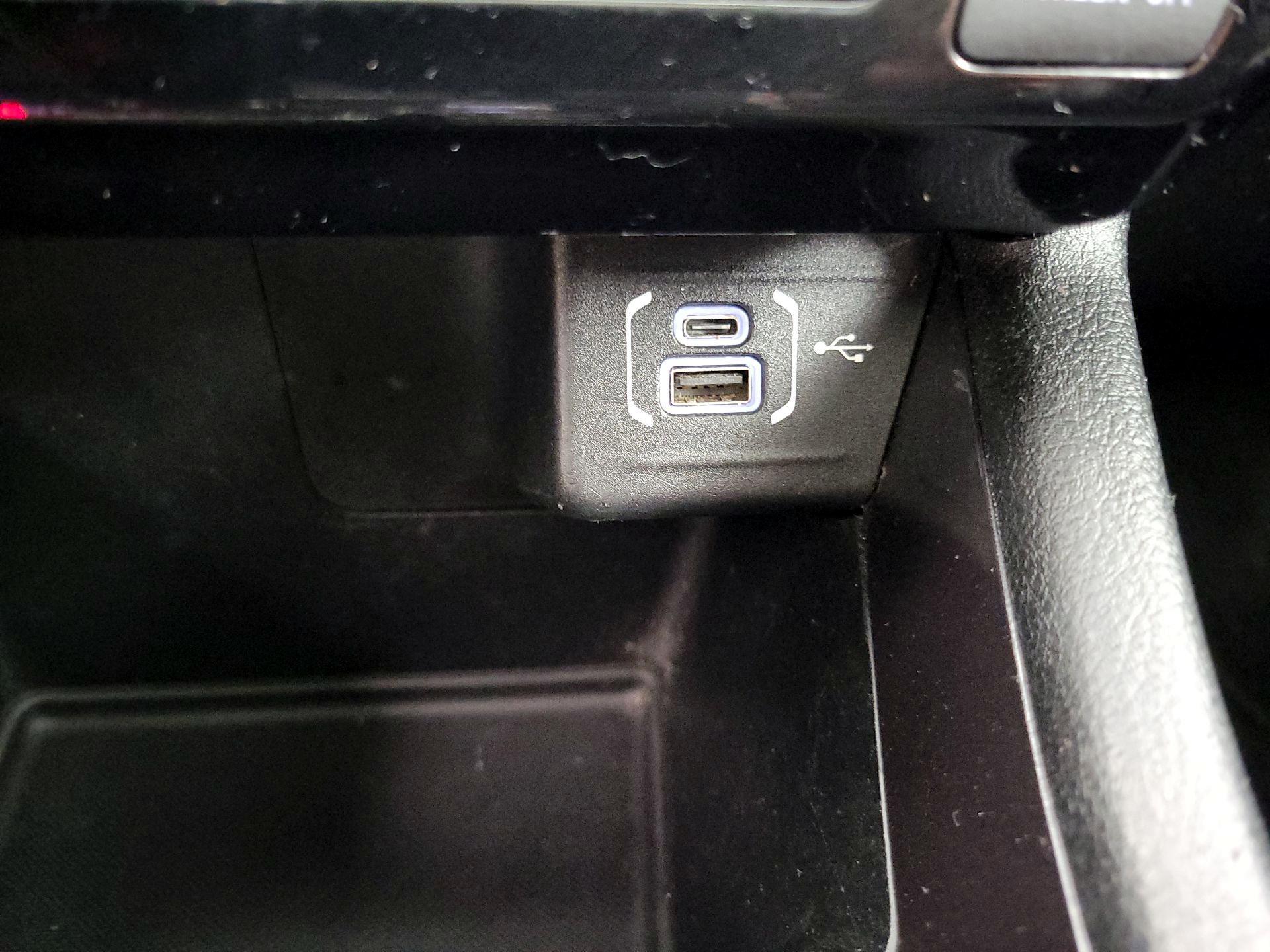 Thumbnail: 2022 Jeep Compass - 18