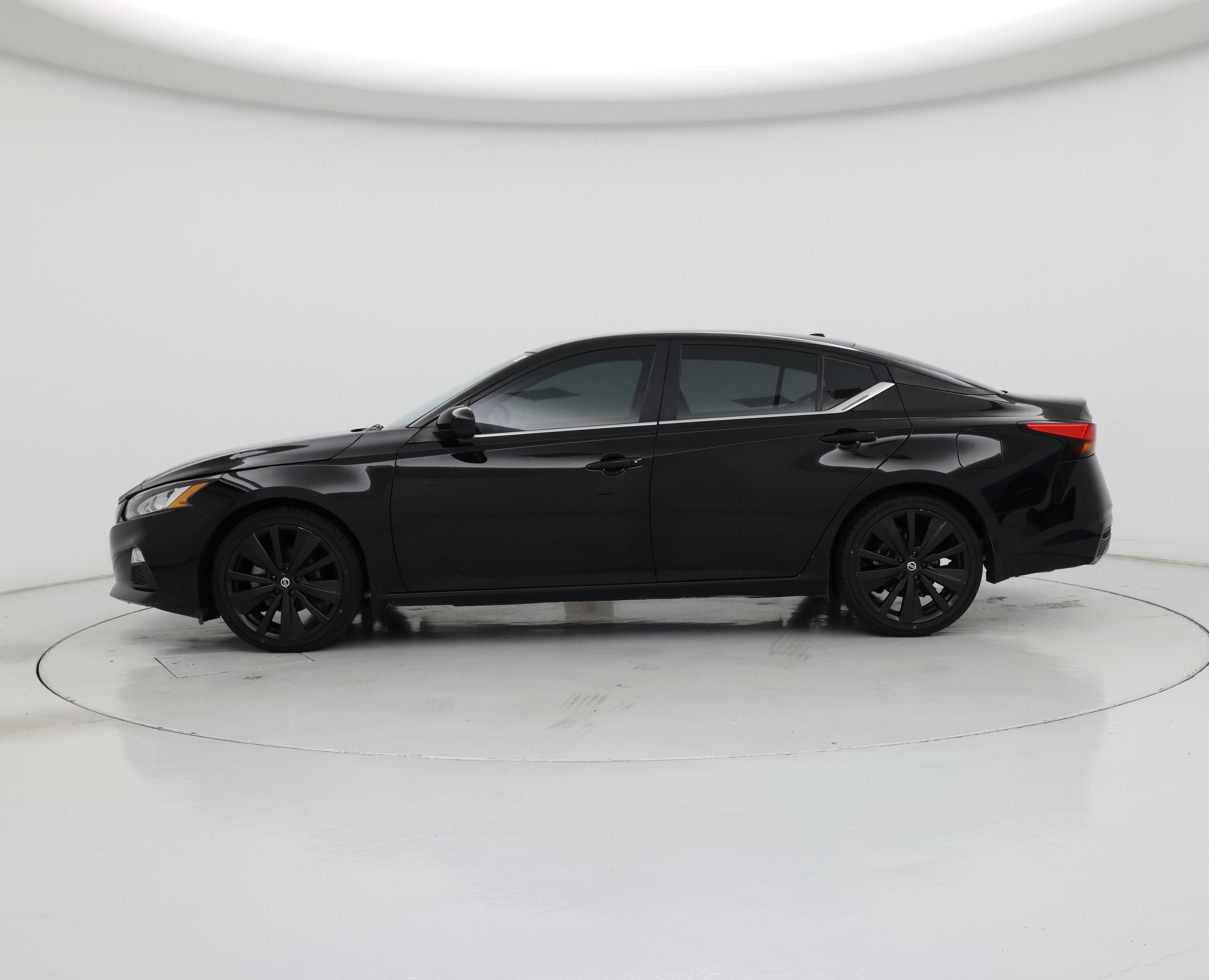 Thumbnail: 2021 Nissan Altima - 3