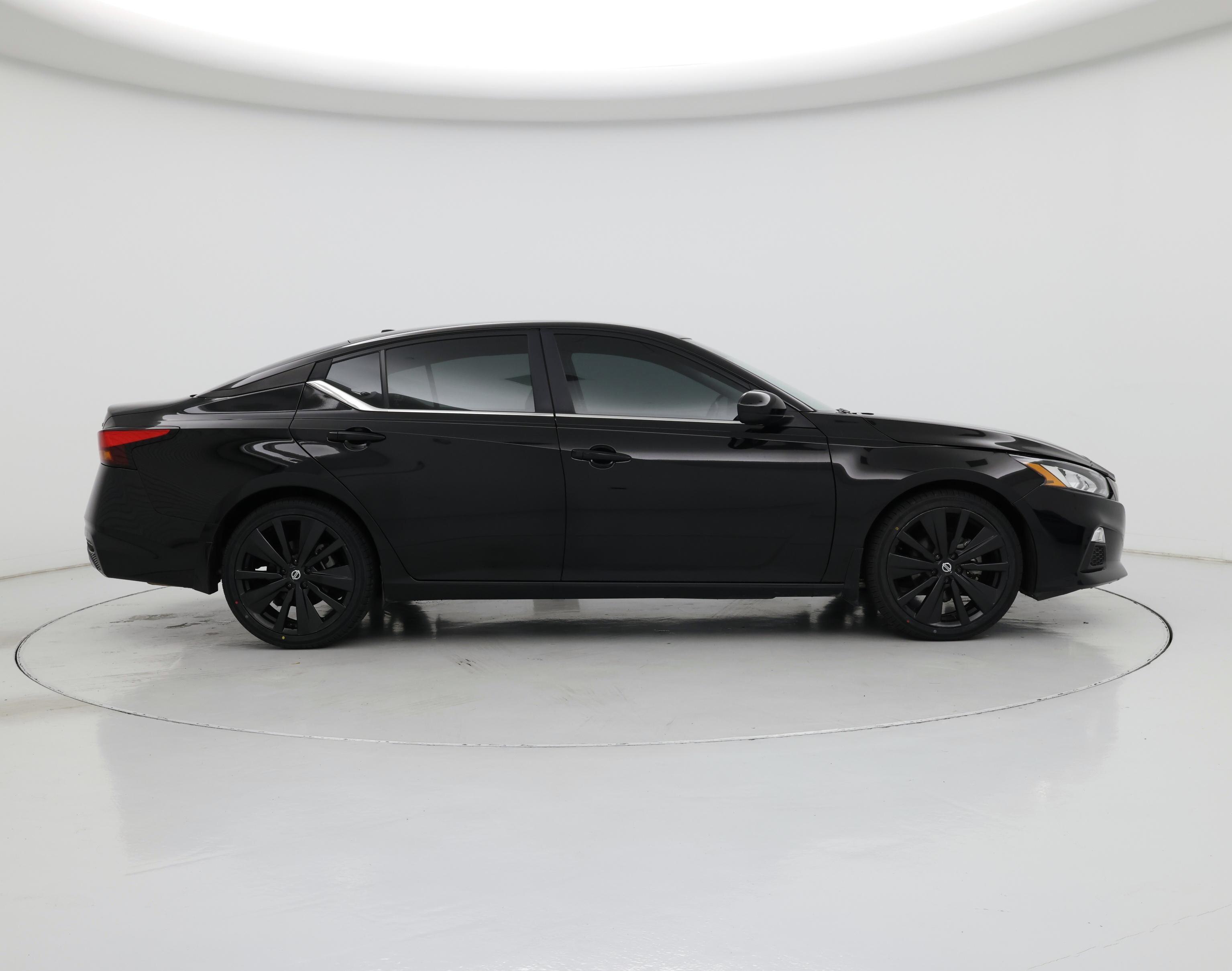 Thumbnail: 2021 Nissan Altima - 7
