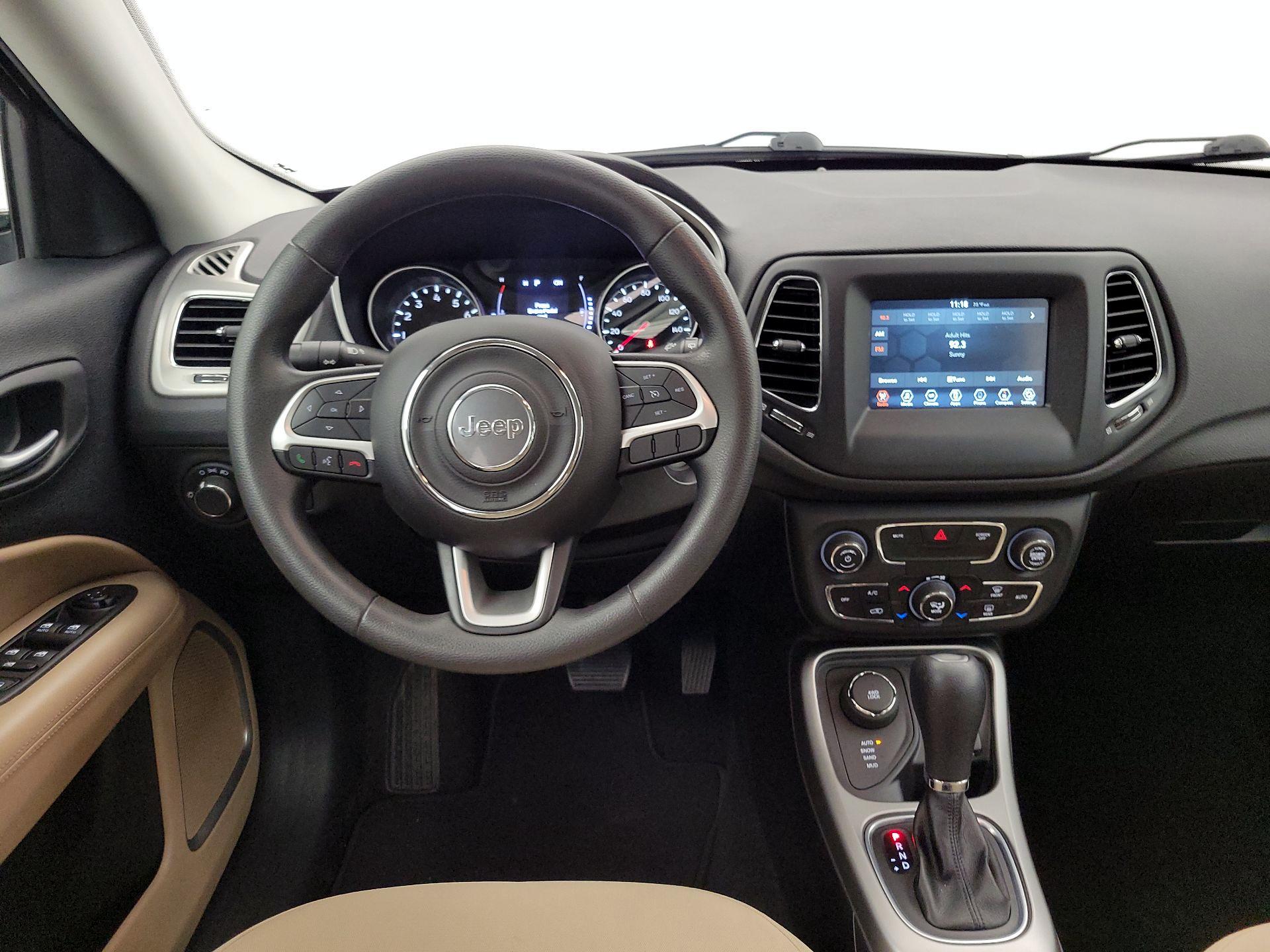 Thumbnail: 2020 Jeep Compass - 10