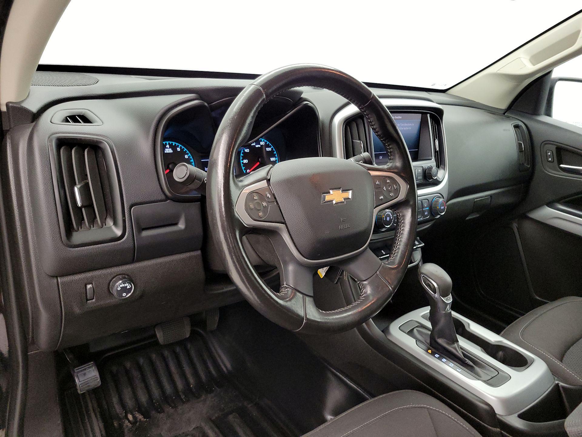 Thumbnail: 2022 Chevrolet Colorado - 9