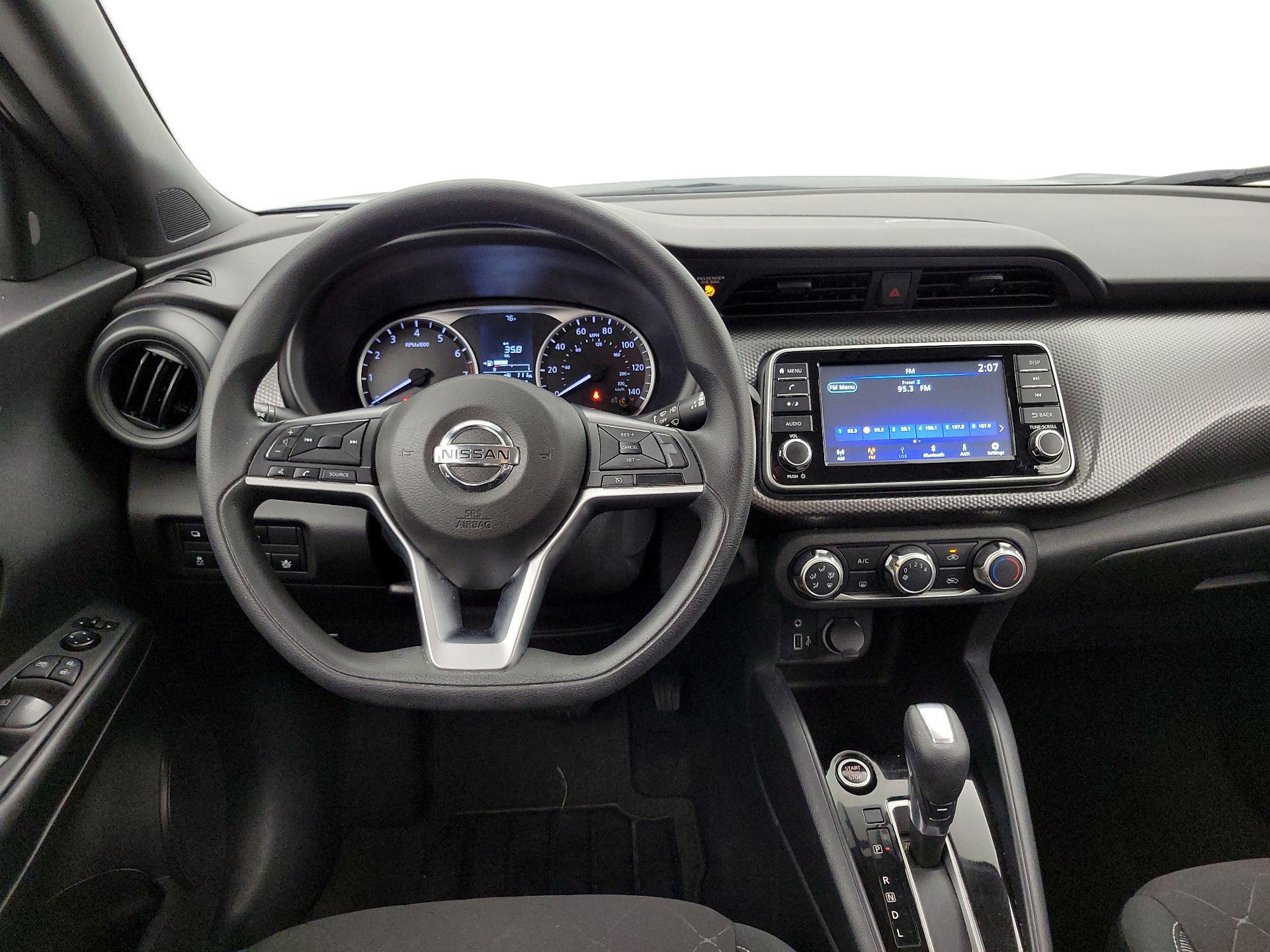 Thumbnail: 2020 Nissan Kicks - 10