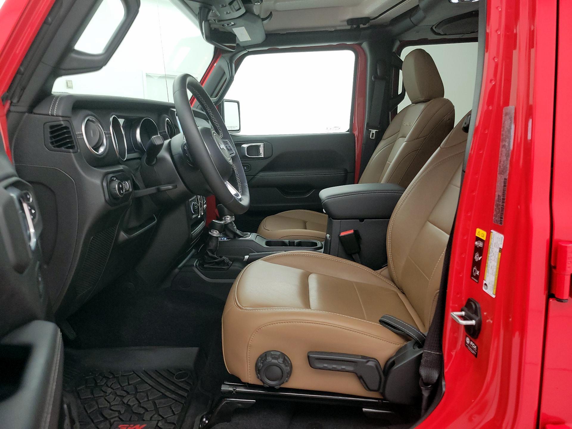 Thumbnail: 2021 Jeep Gladiator - 11