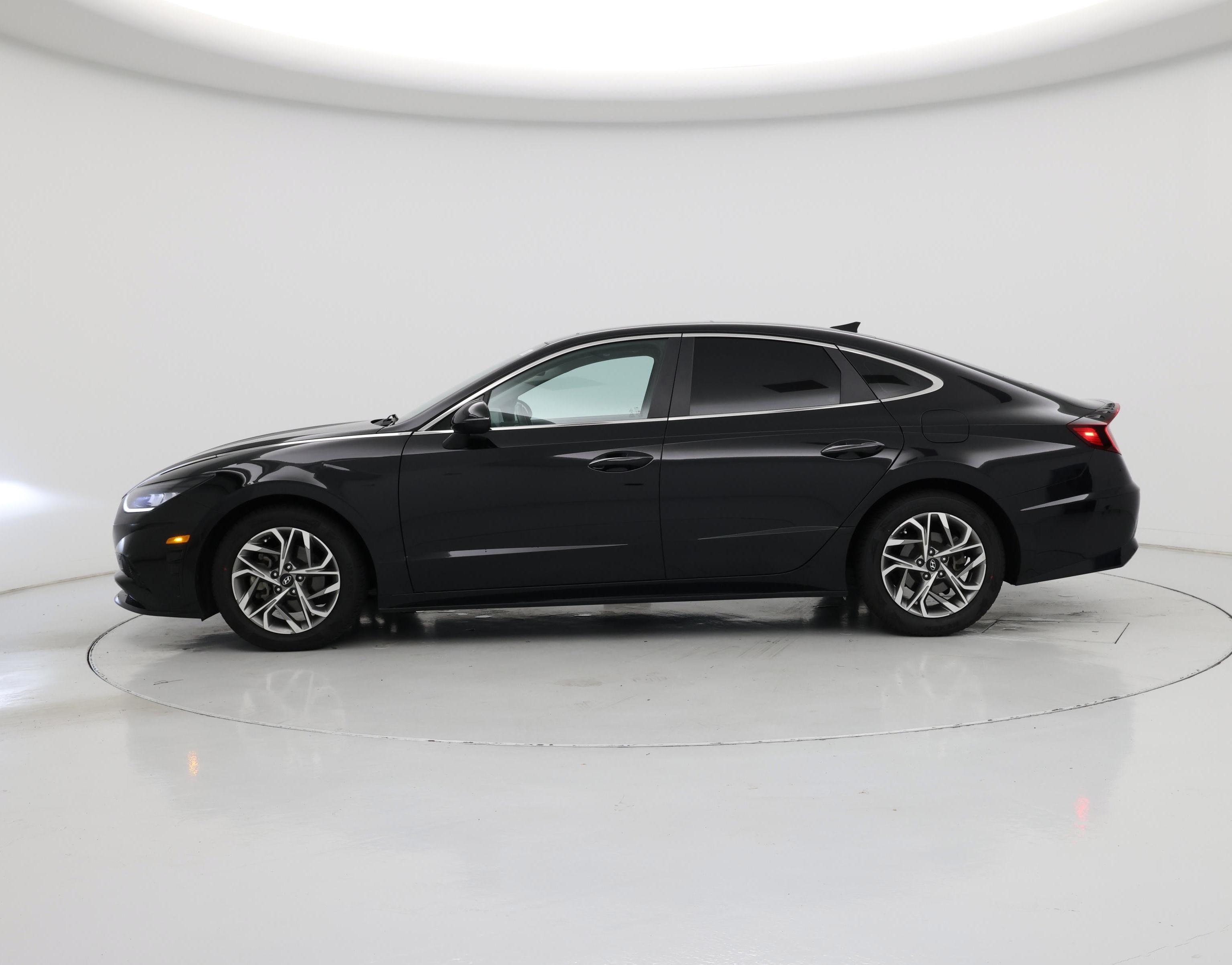 Thumbnail: 2021 Hyundai Sonata - 3