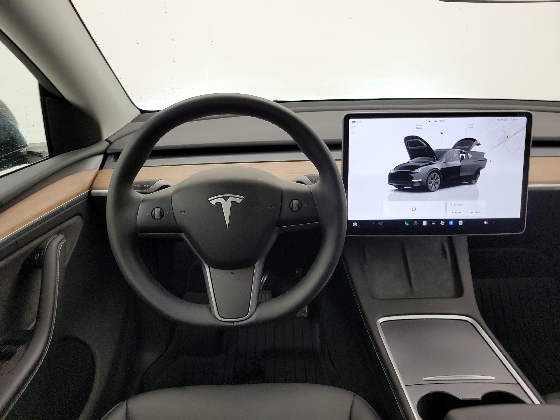 Thumbnail: 2025 Tesla Model Y - 10