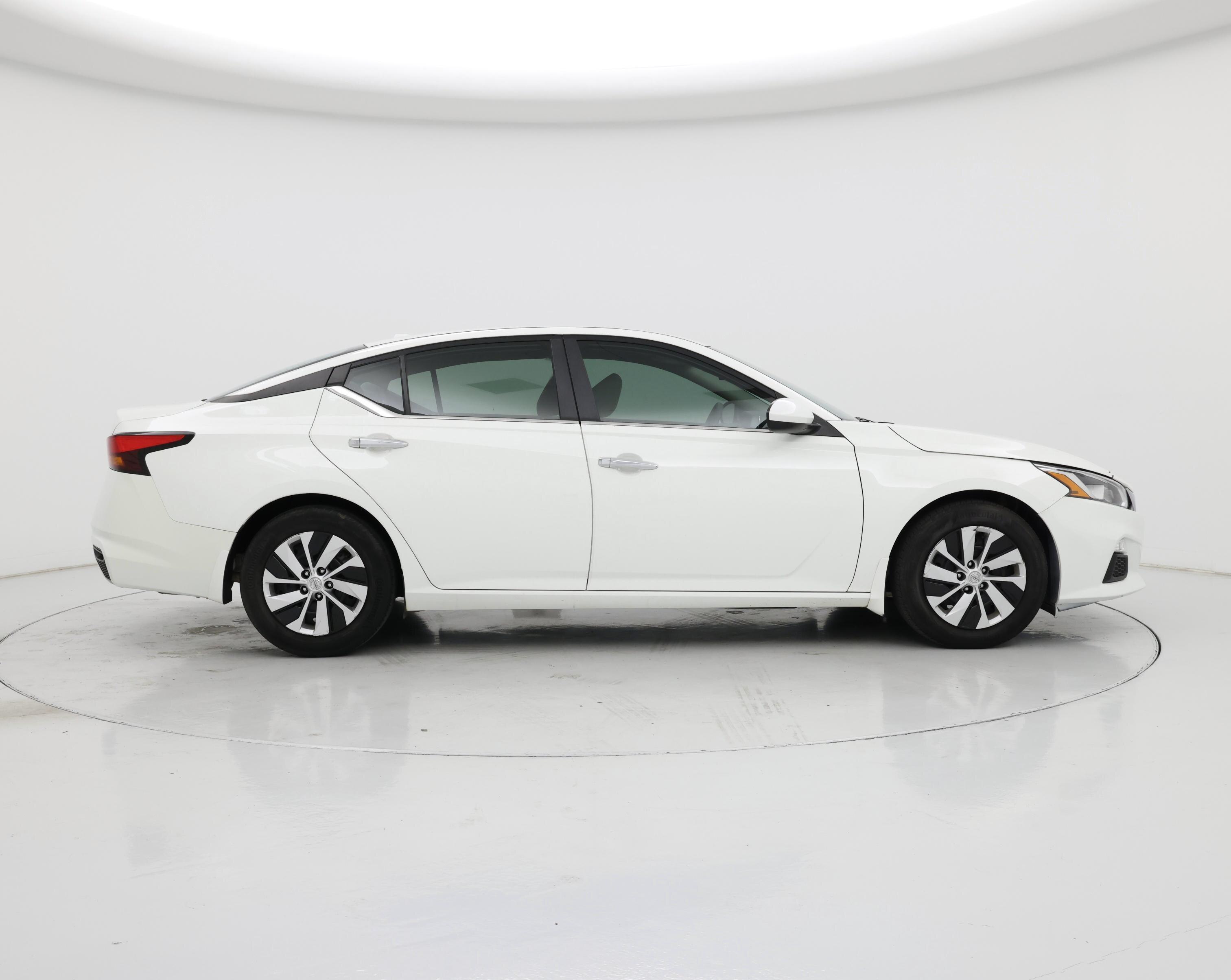 Thumbnail: 2019 Nissan Altima - 7