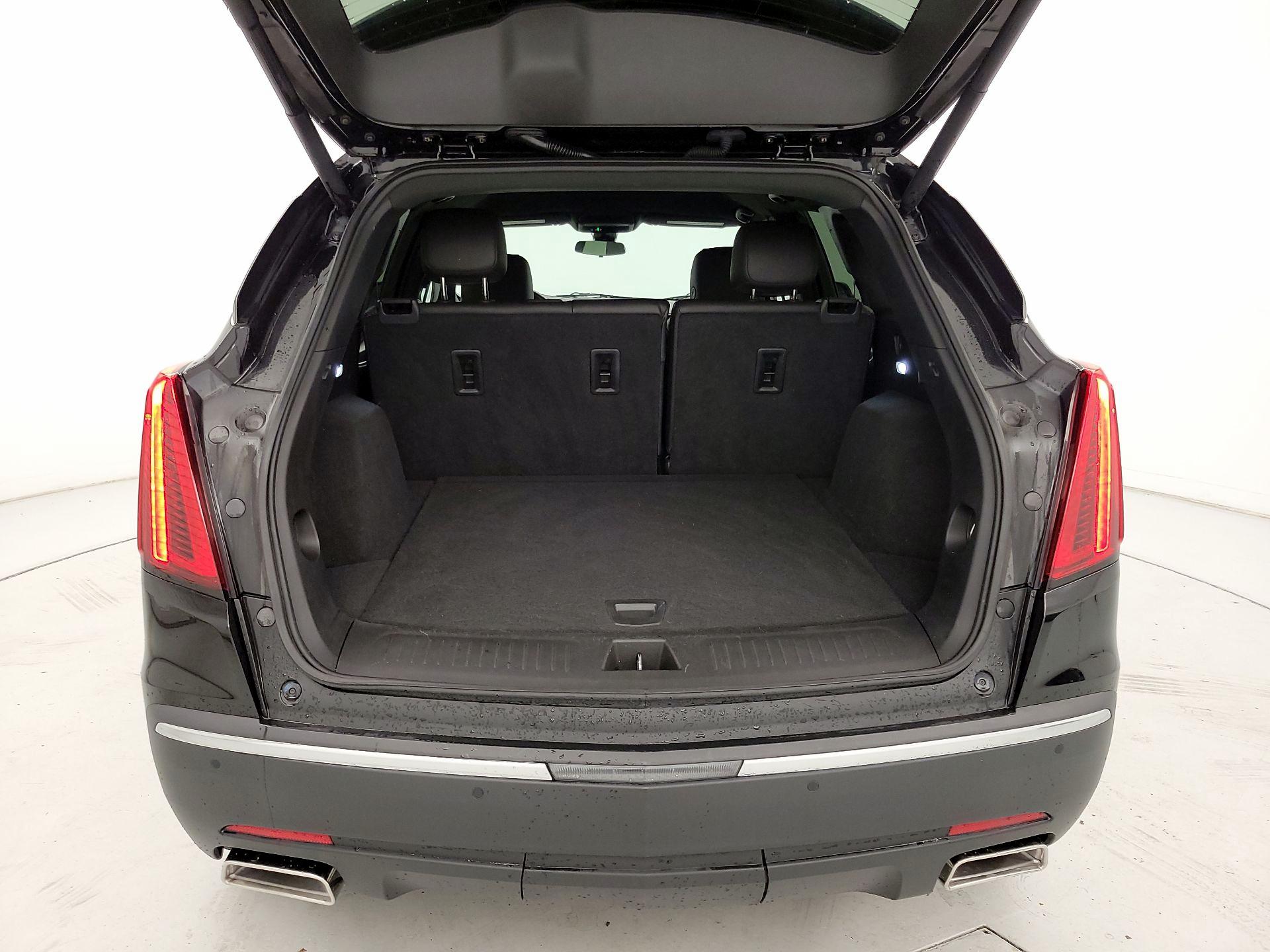 Thumbnail: 2021 Cadillac XT5 - 20