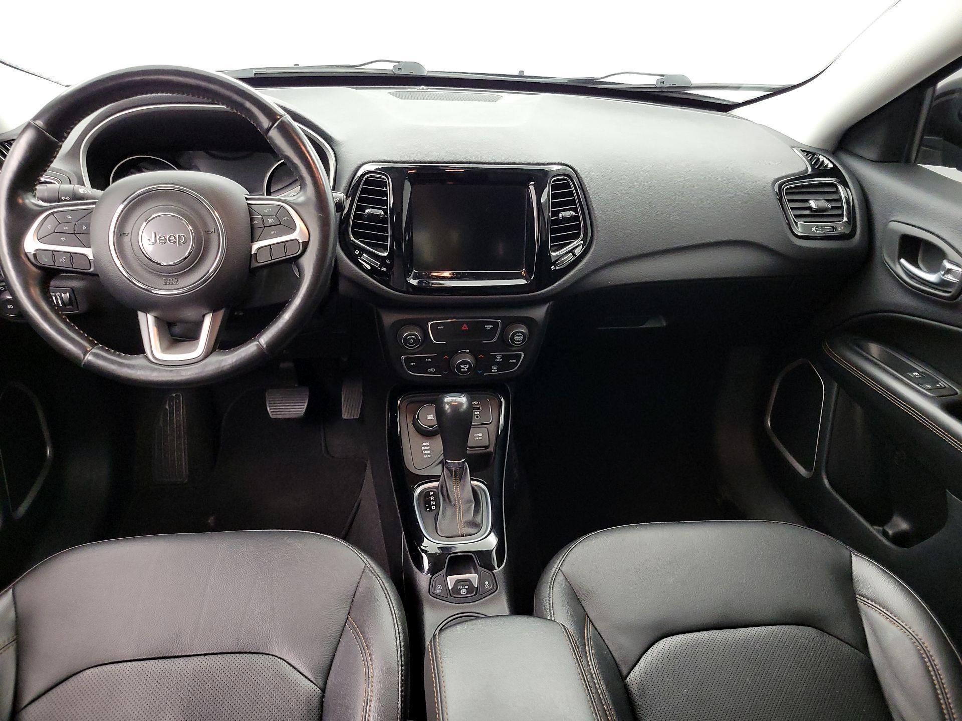 Thumbnail: 2020 Jeep Compass - 9