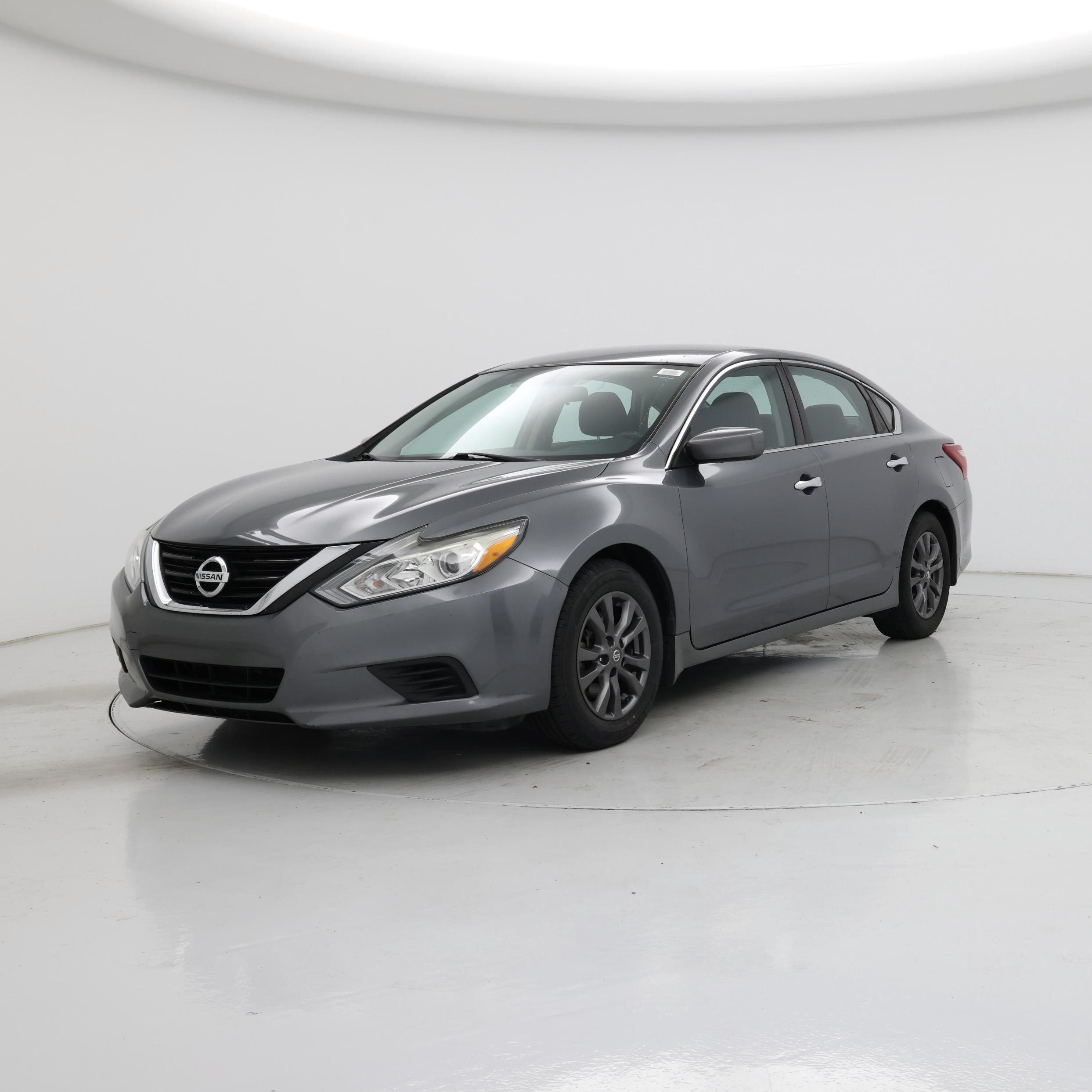 Thumbnail: 2018 Nissan Altima - 4