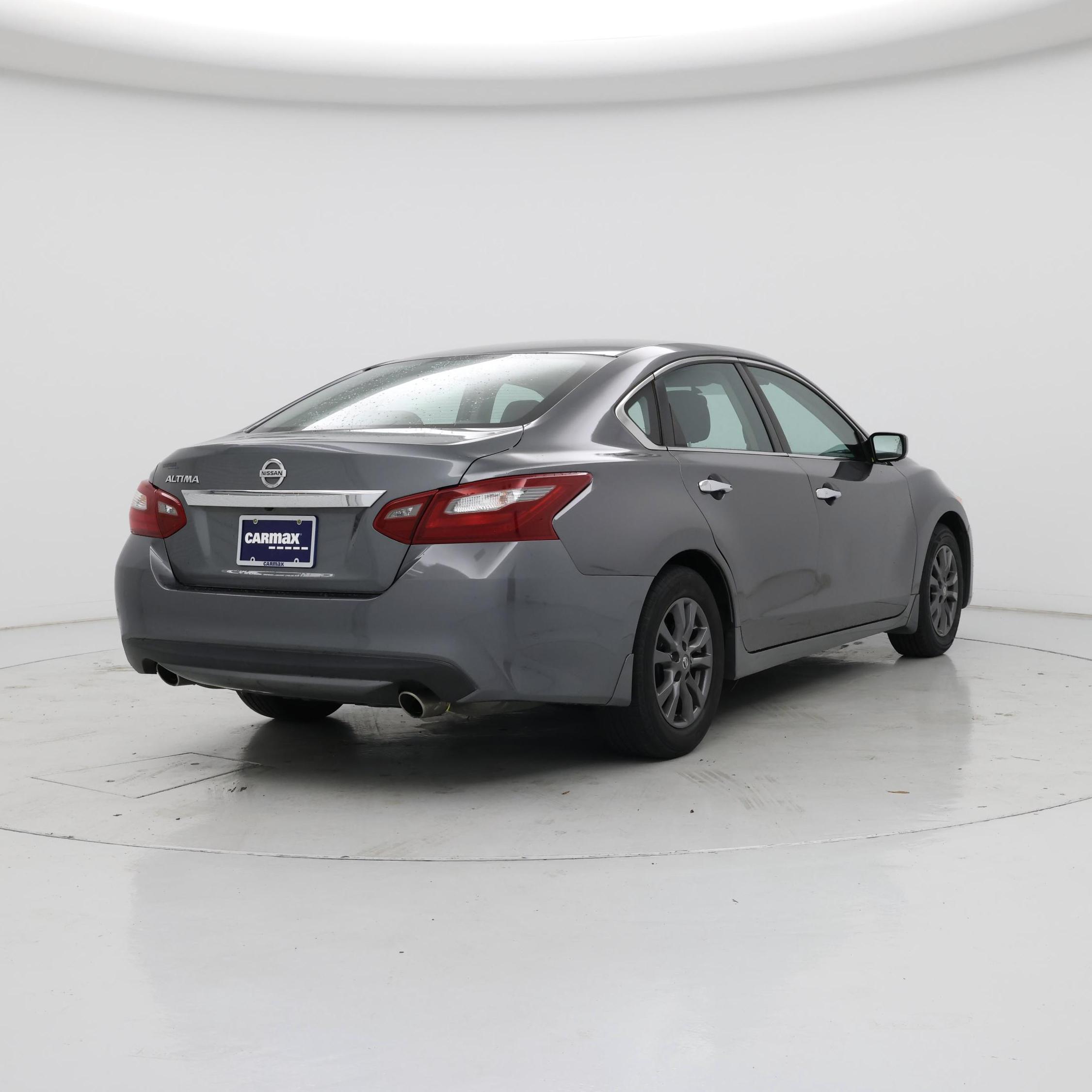Thumbnail: 2018 Nissan Altima - 8