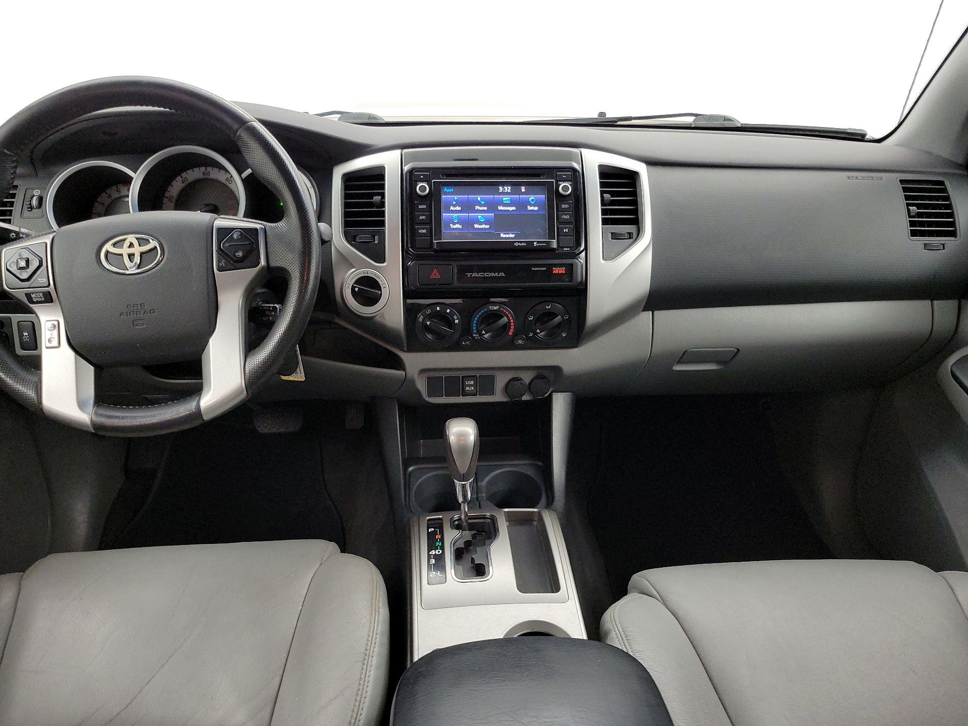 Thumbnail: 2015 Toyota Tacoma - 9