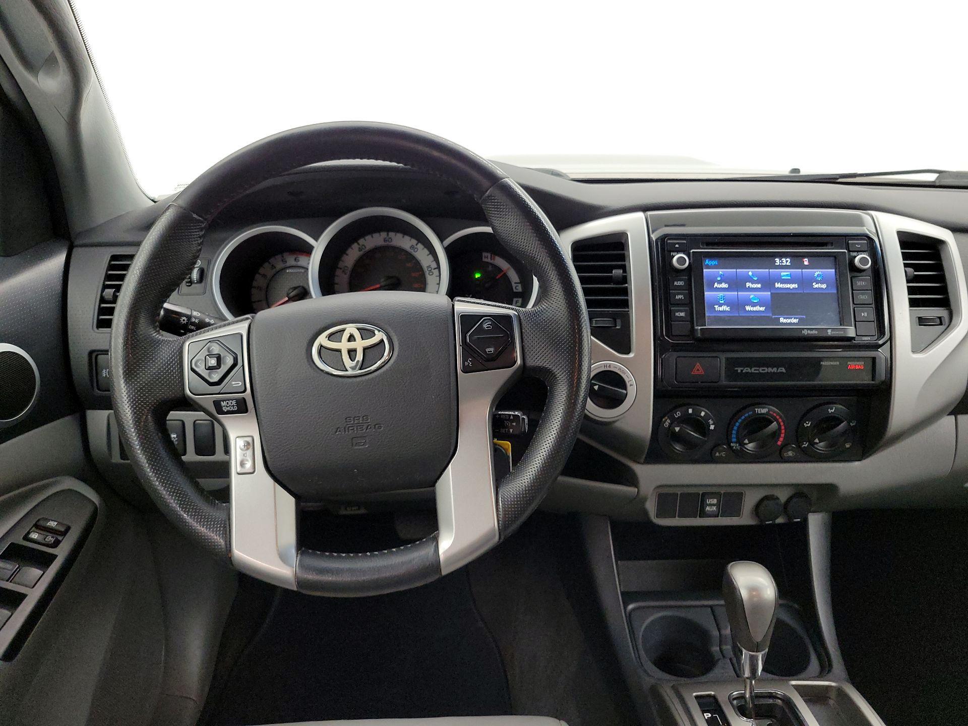 Thumbnail: 2015 Toyota Tacoma - 10