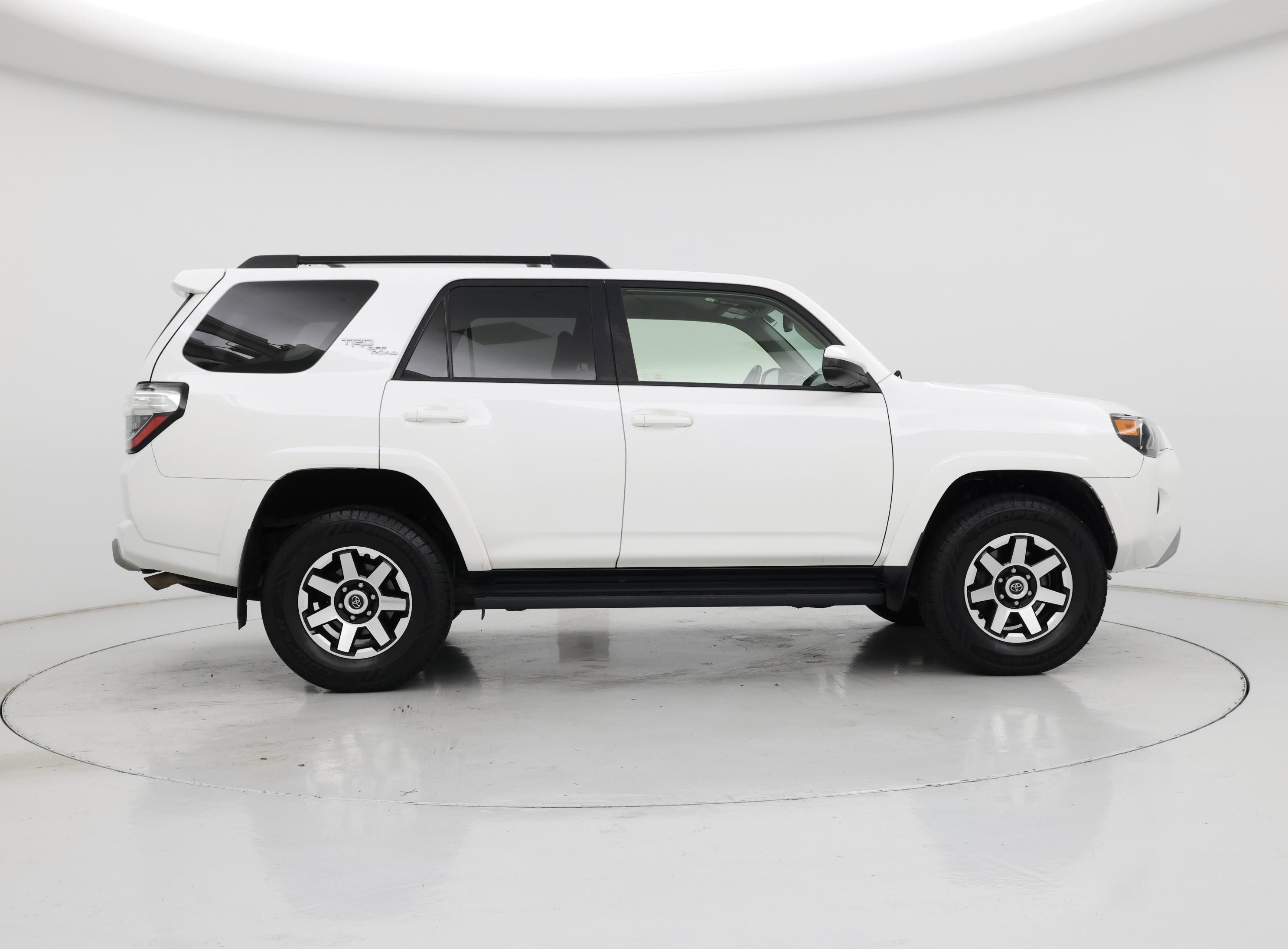 Thumbnail: 2020 Toyota 4Runner - 7