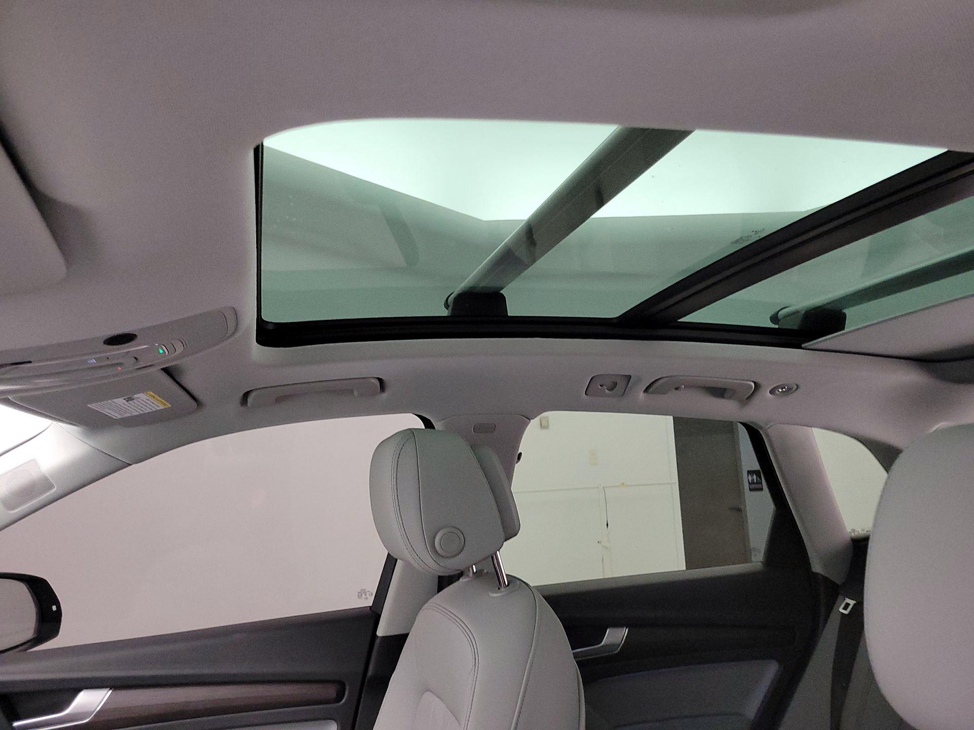 Thumbnail: 2023 Audi Q5 - 19