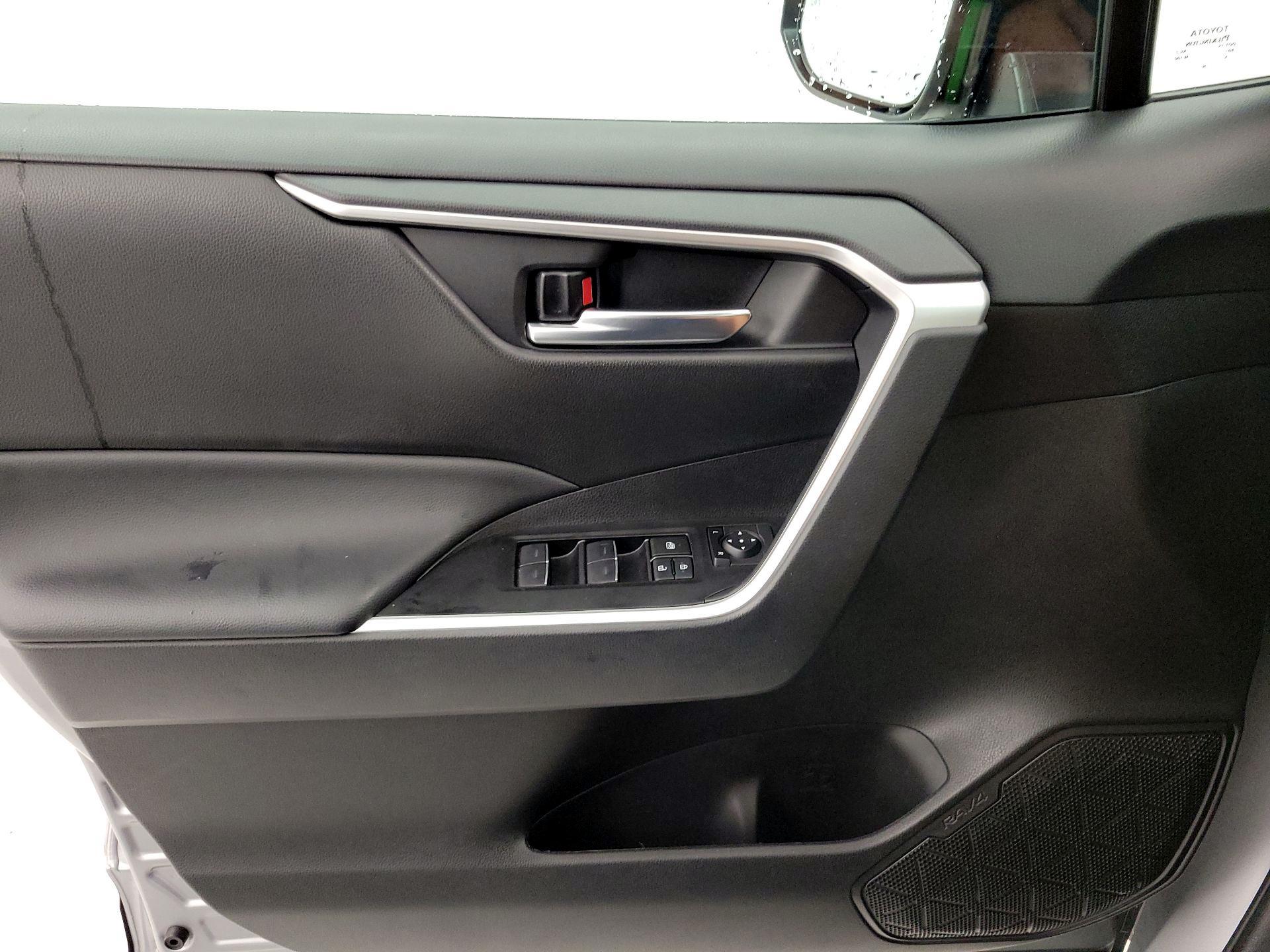 Thumbnail: 2024 Toyota RAV4 - 12