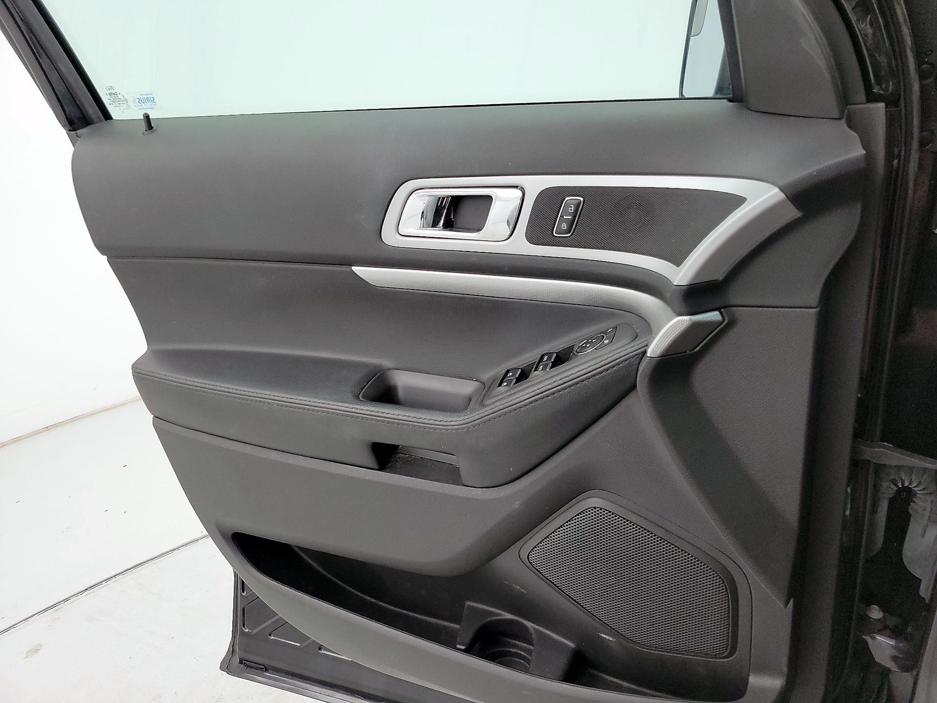 Thumbnail: 2014 Ford Explorer - 12