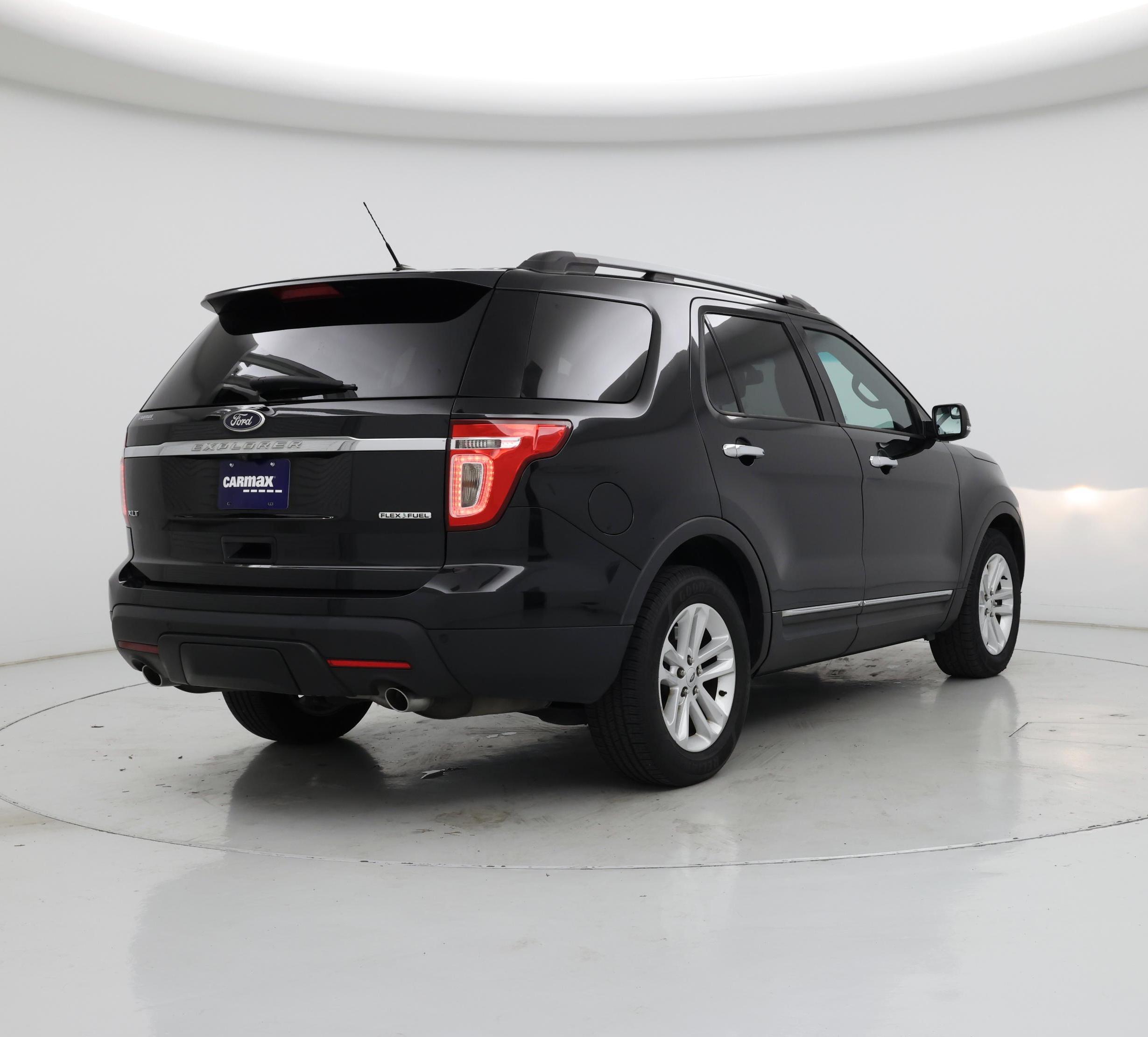 Thumbnail: 2014 Ford Explorer - 8