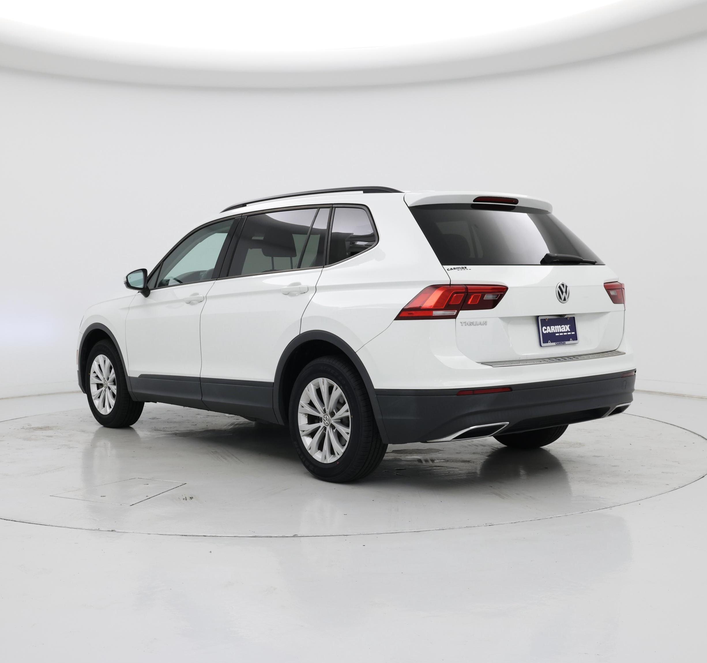 Thumbnail: 2019 Volkswagen Tiguan - 2
