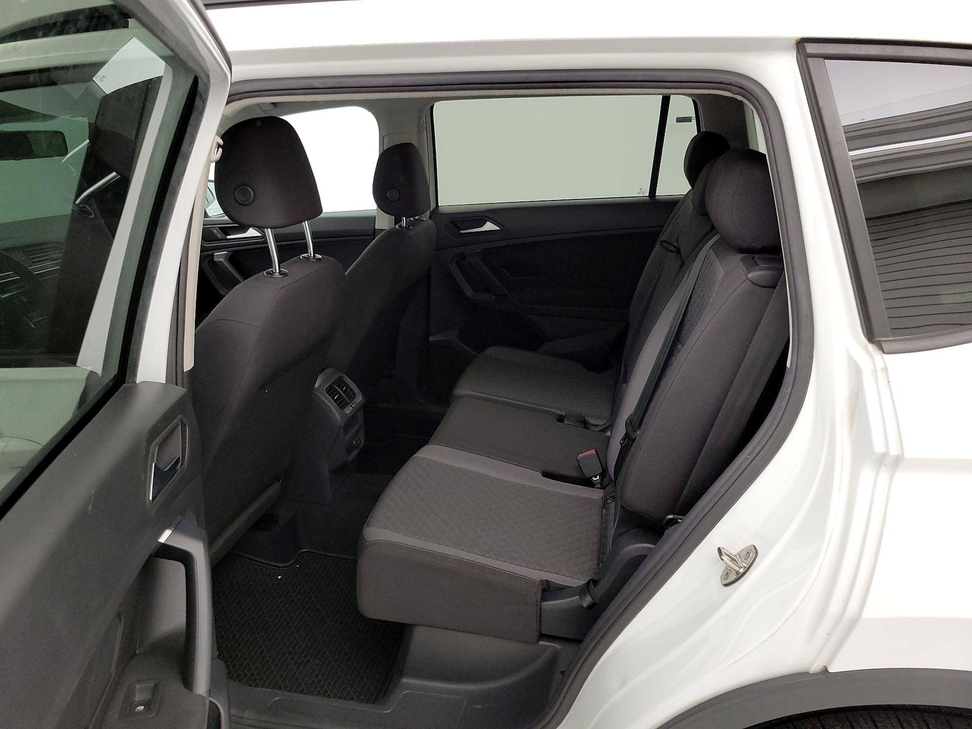 Thumbnail: 2019 Volkswagen Tiguan - 19