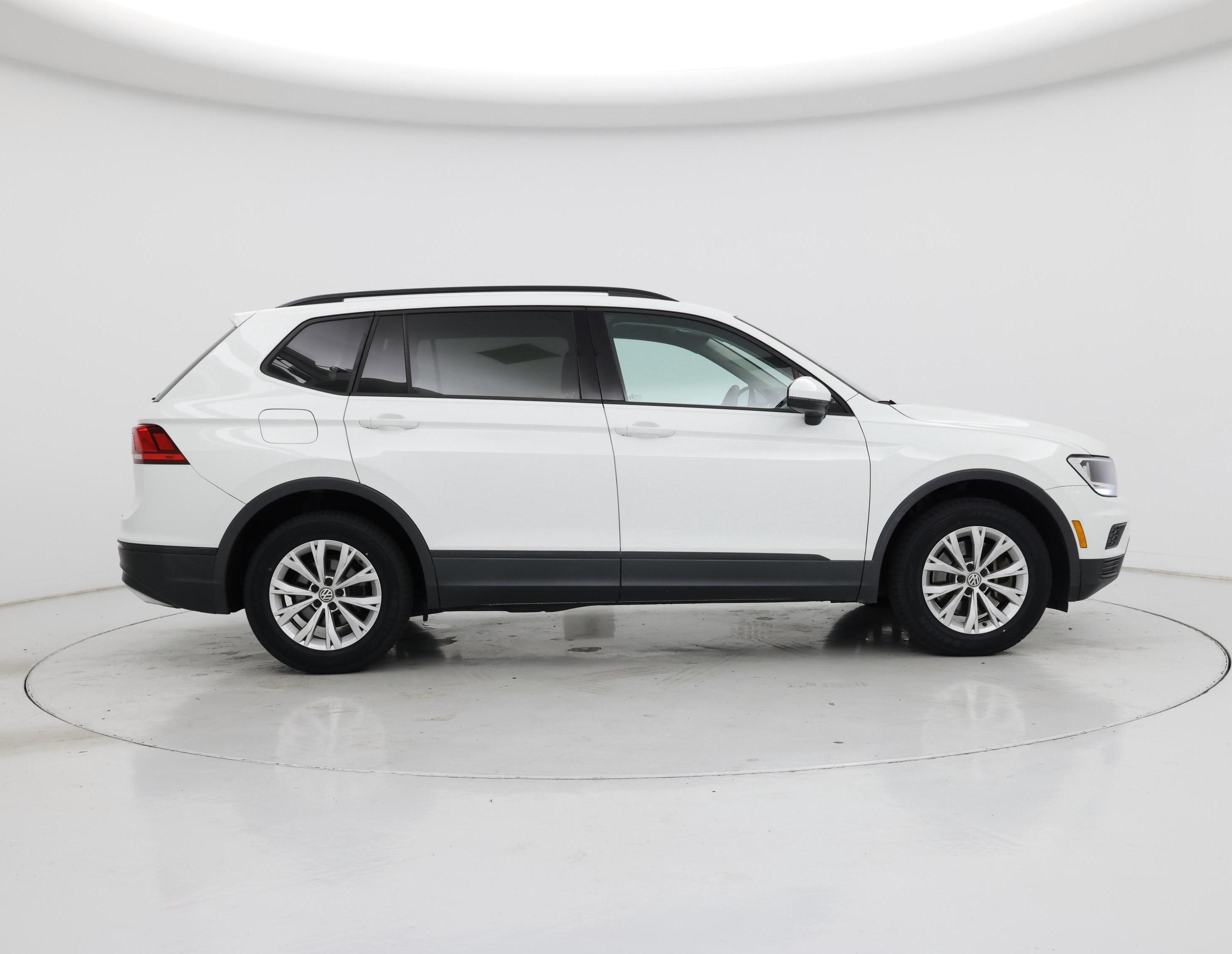 Thumbnail: 2019 Volkswagen Tiguan - 7