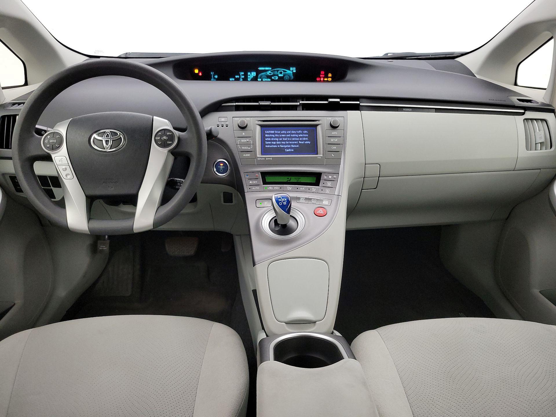 Thumbnail: 2014 Toyota Prius - 9