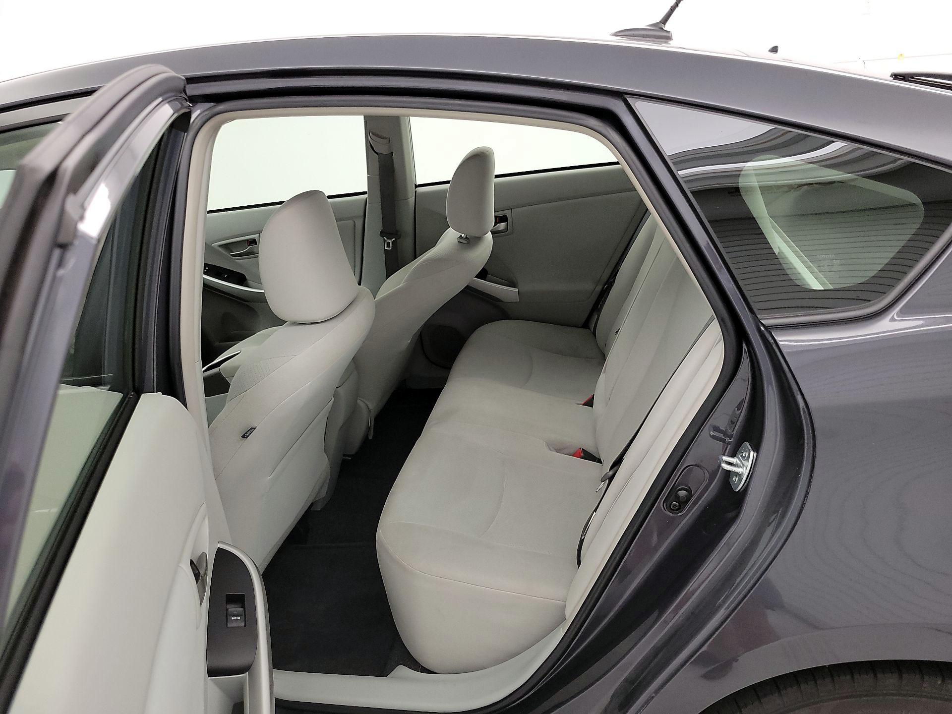 Thumbnail: 2014 Toyota Prius - 20
