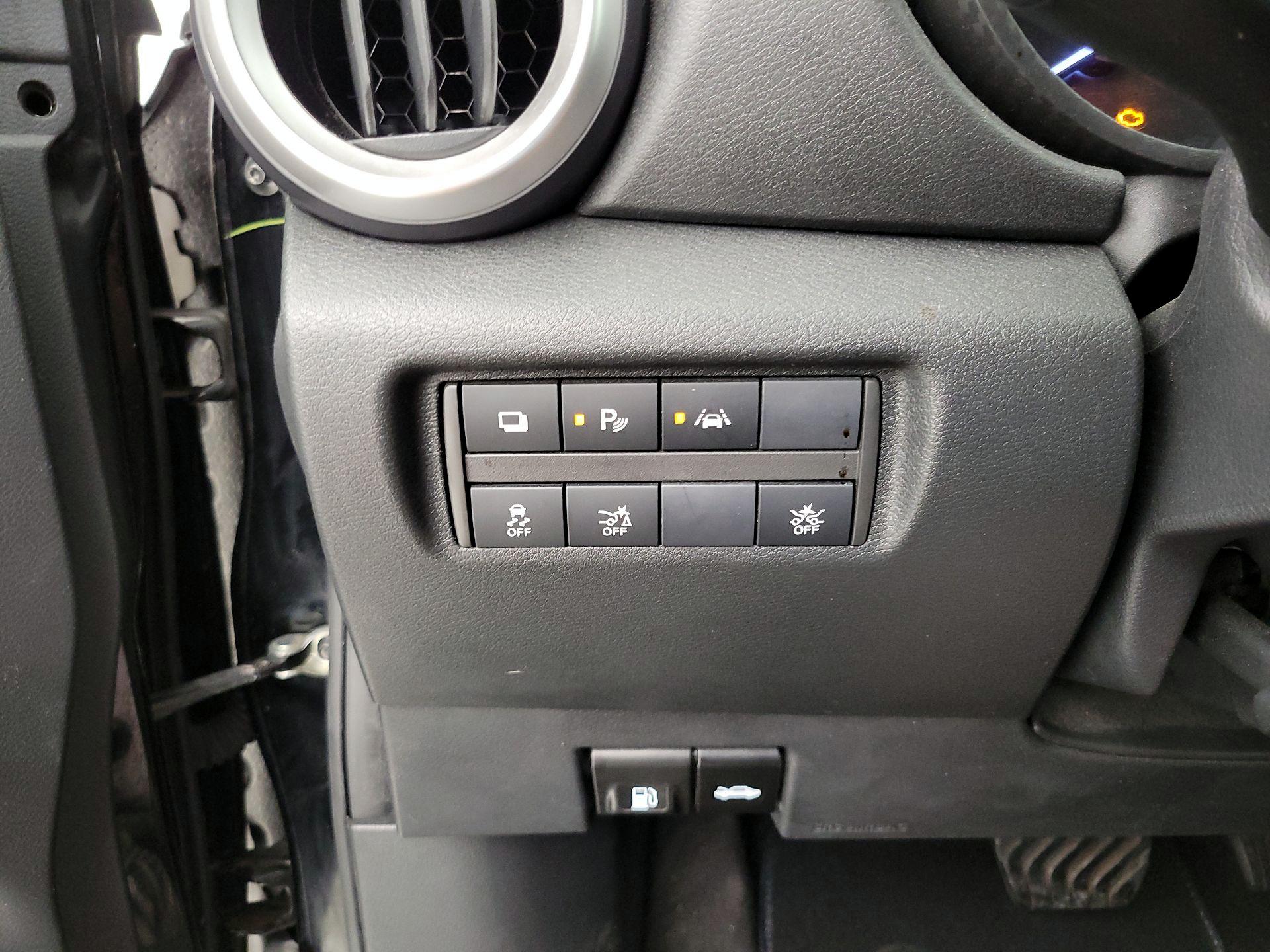 Thumbnail: 2020 Nissan Versa - 13