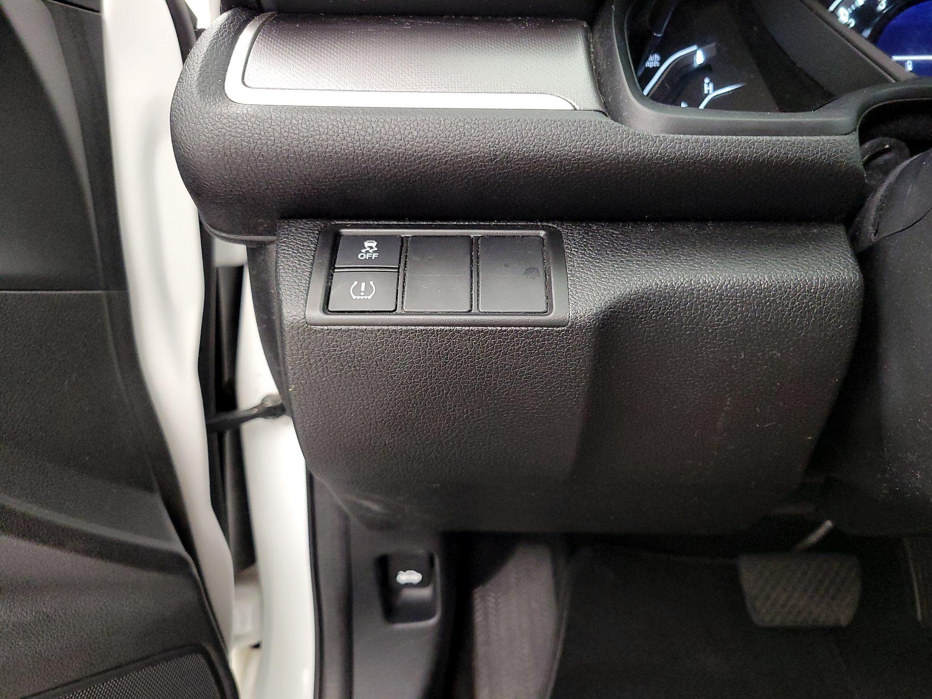 Thumbnail: 2016 Honda Civic - 13