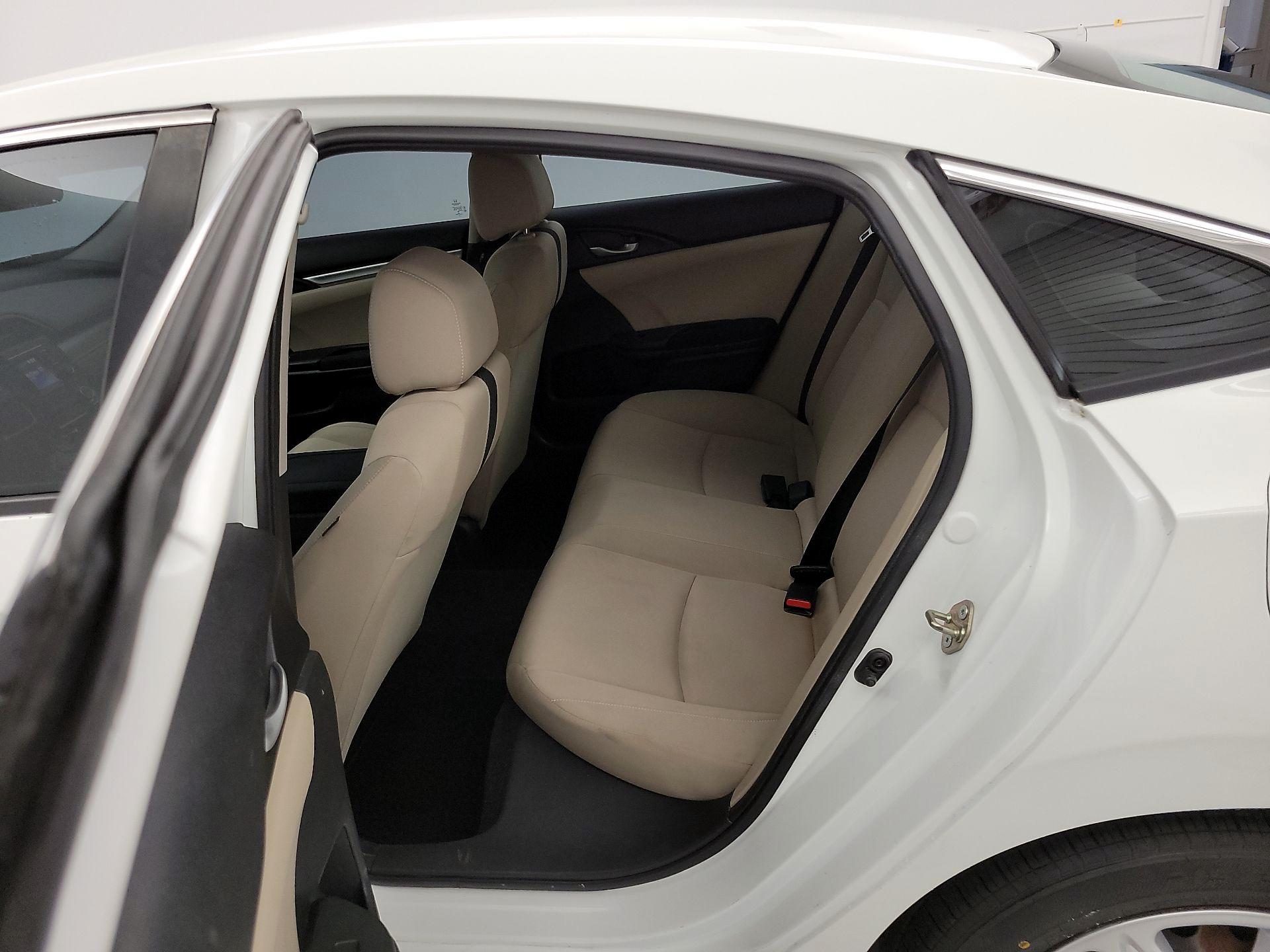 Thumbnail: 2016 Honda Civic - 19