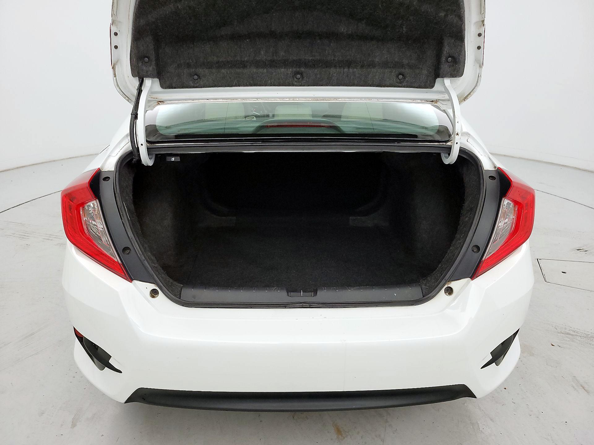 Thumbnail: 2016 Honda Civic - 20