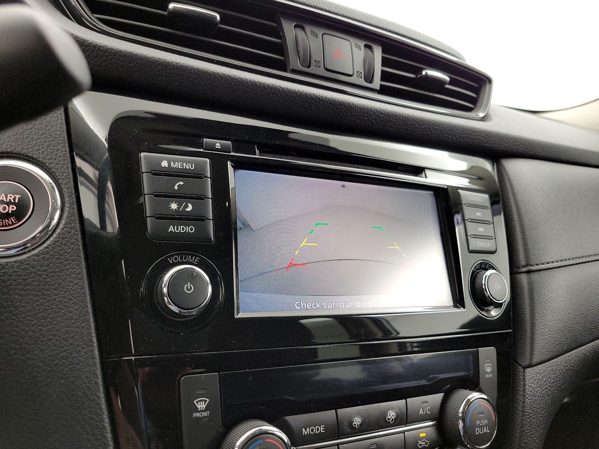 Thumbnail: 2019 Nissan Rogue - 14