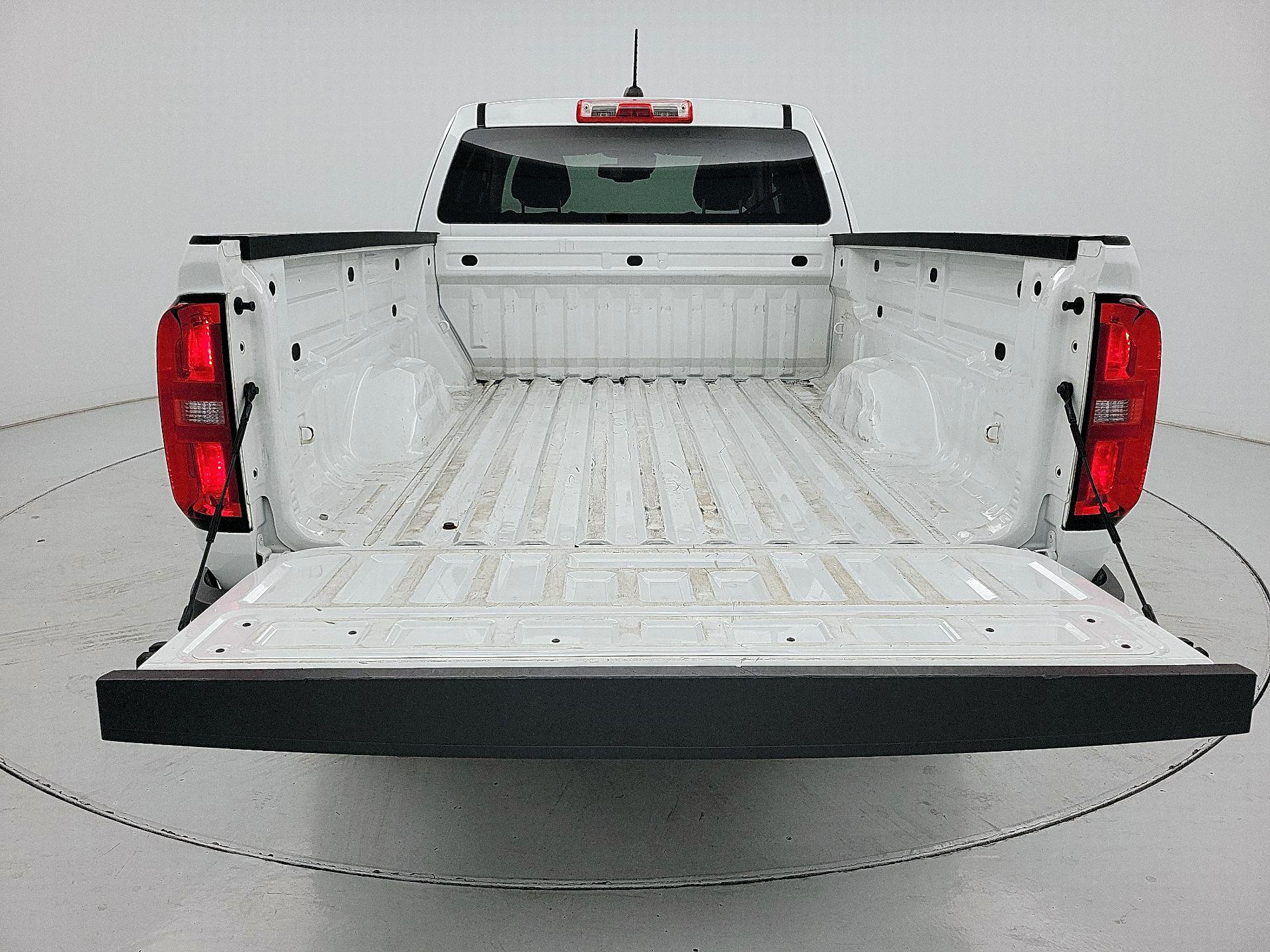 Thumbnail: 2022 Chevrolet Colorado - 19