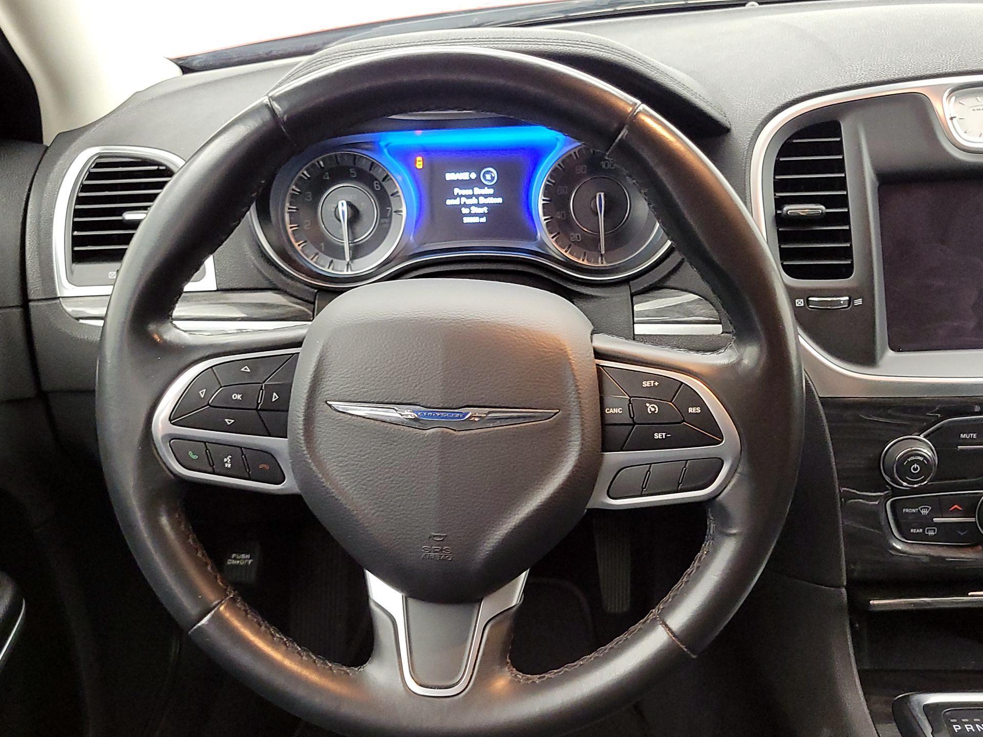 Thumbnail: 2021 Chrysler 300 - 10