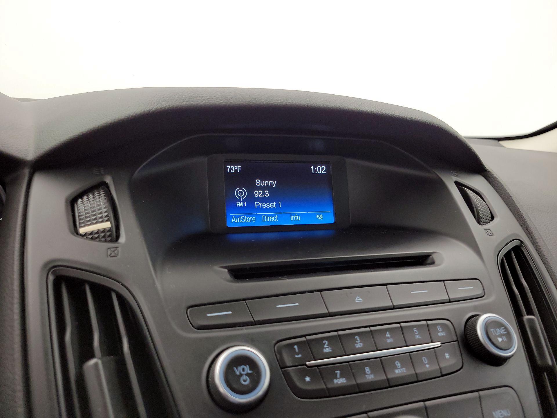 Thumbnail: 2016 Ford Focus - 15