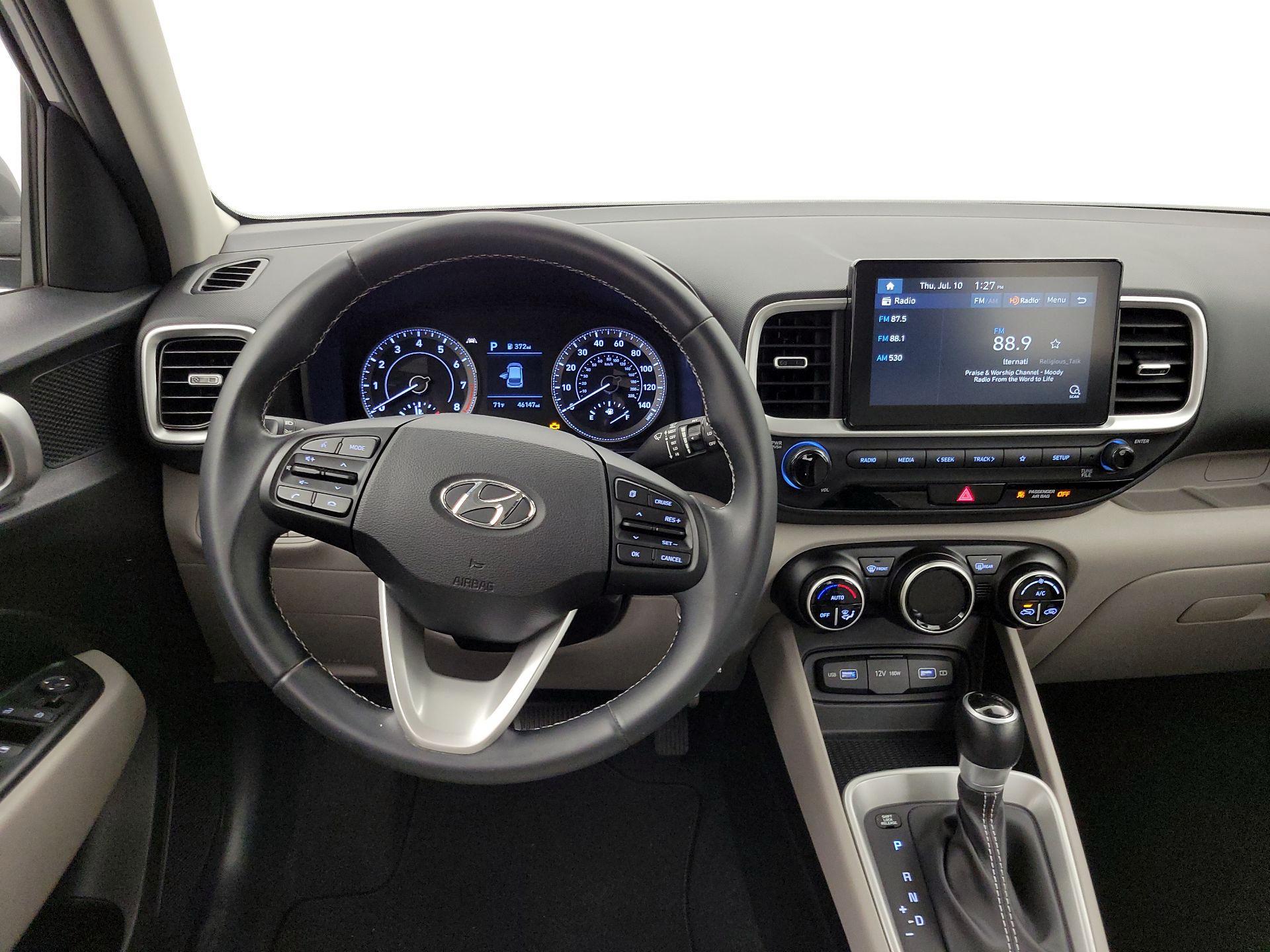 Thumbnail: 2022 Hyundai Venue - 10