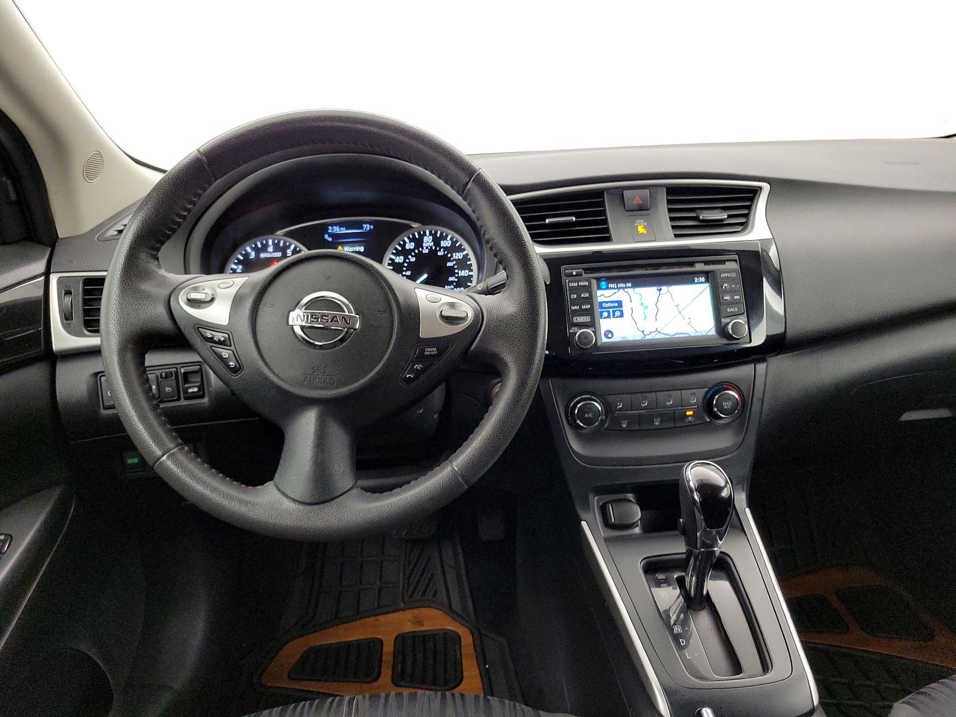 Thumbnail: 2017 Nissan Sentra - 10