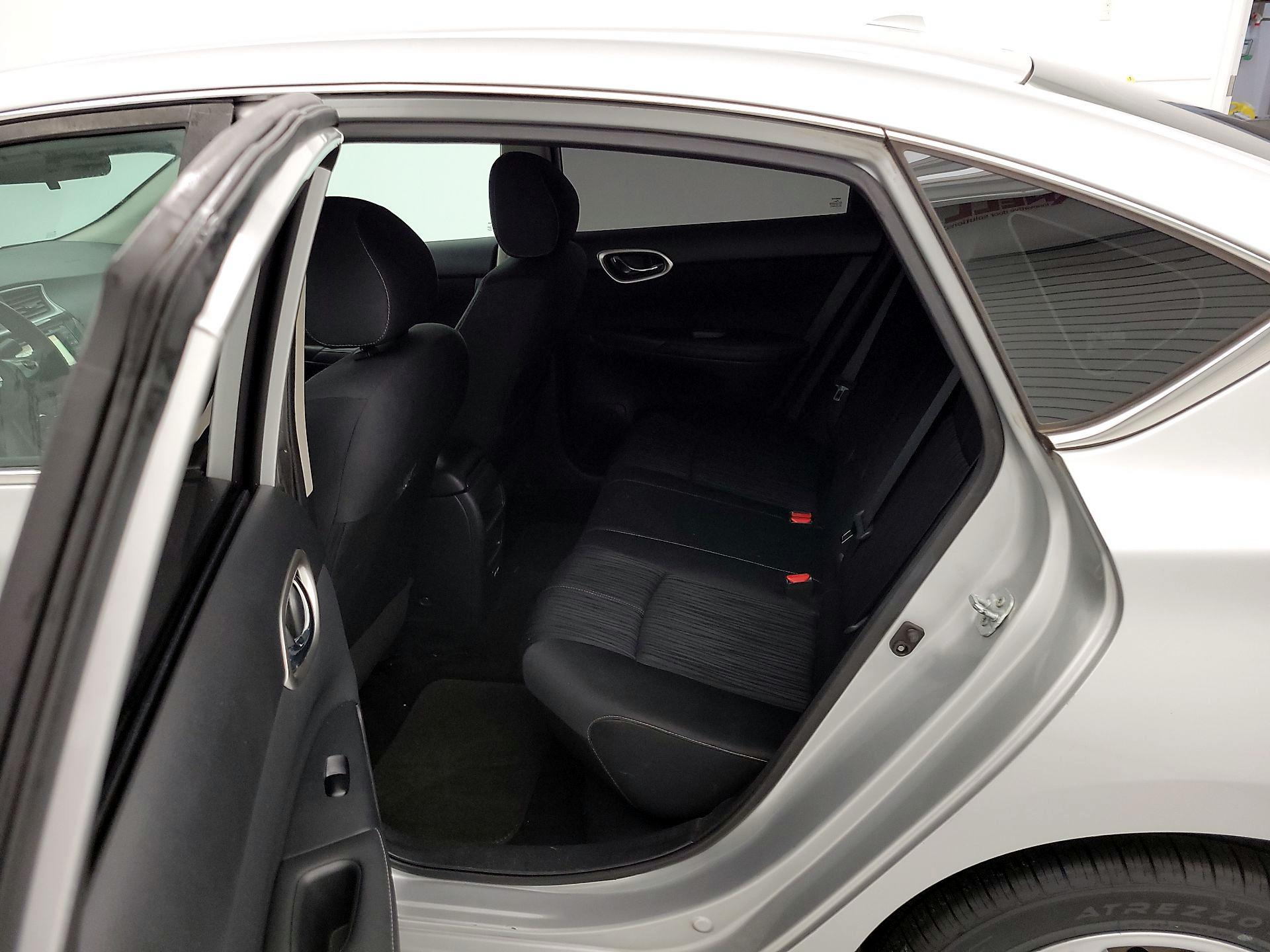 Thumbnail: 2017 Nissan Sentra - 20