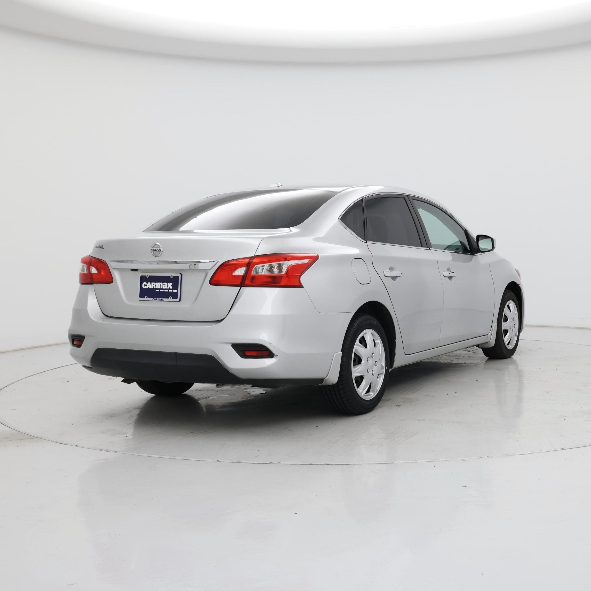 Thumbnail: 2017 Nissan Sentra - 8