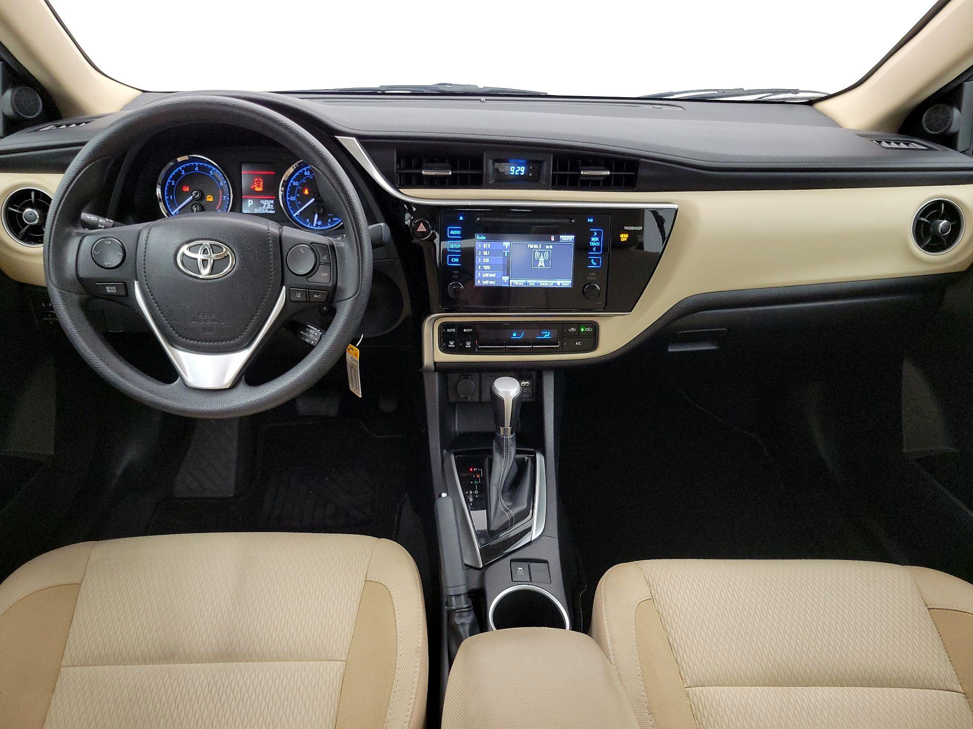 Thumbnail: 2017 Toyota Corolla - 9