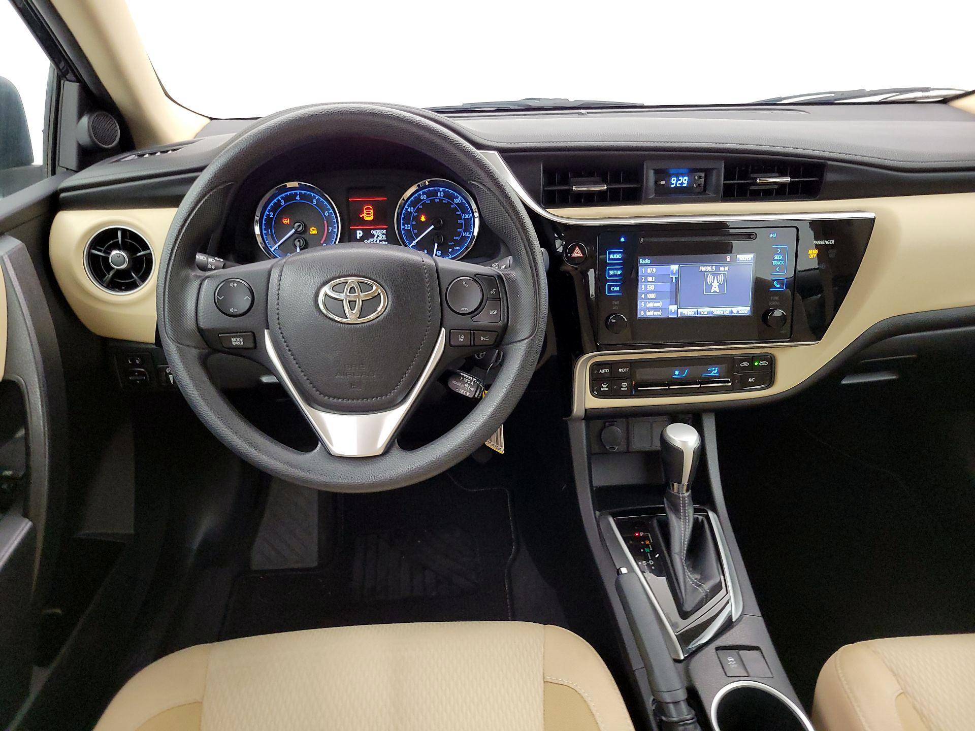Thumbnail: 2017 Toyota Corolla - 10
