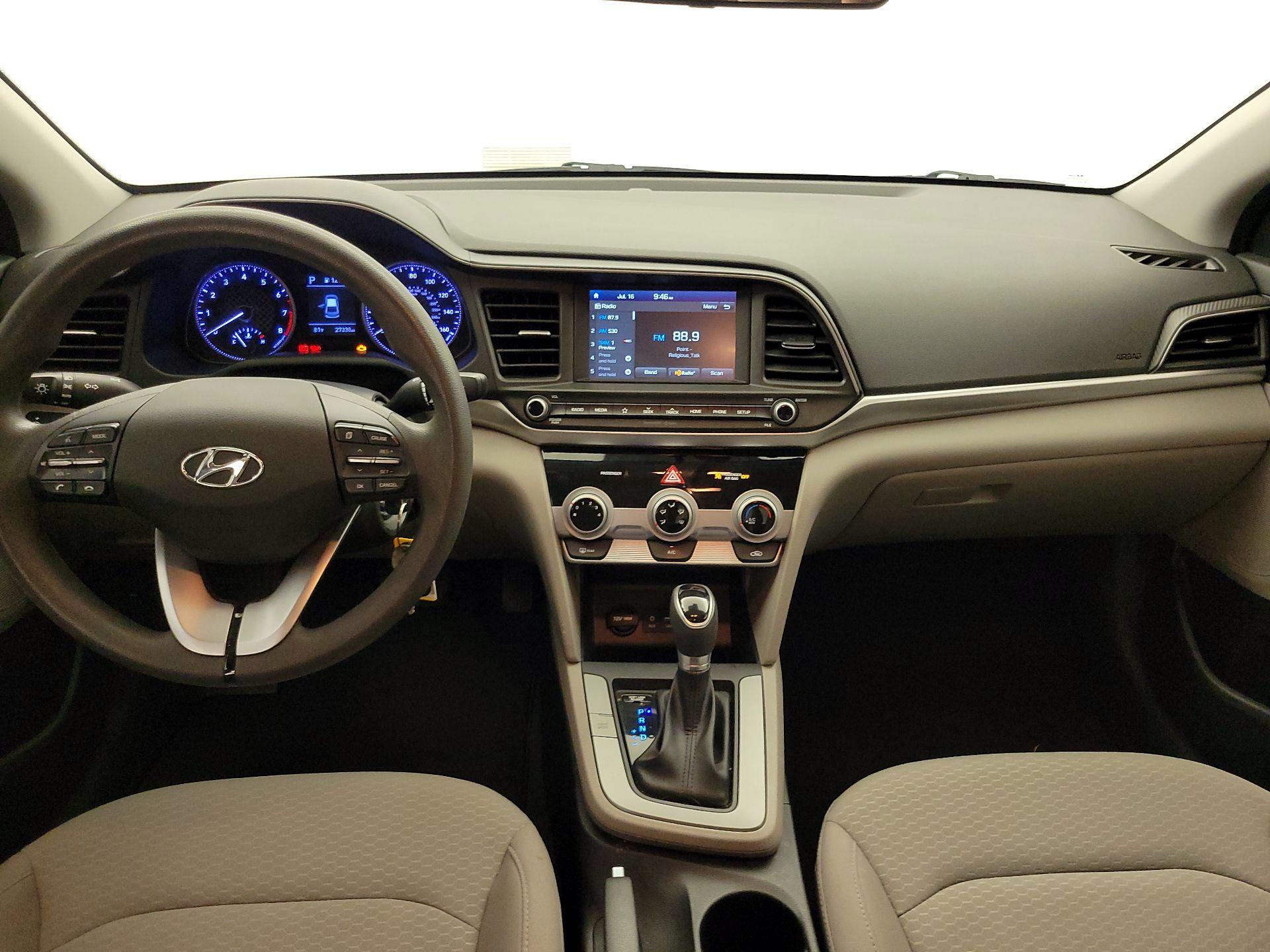 Thumbnail: 2019 Hyundai Elantra - 9