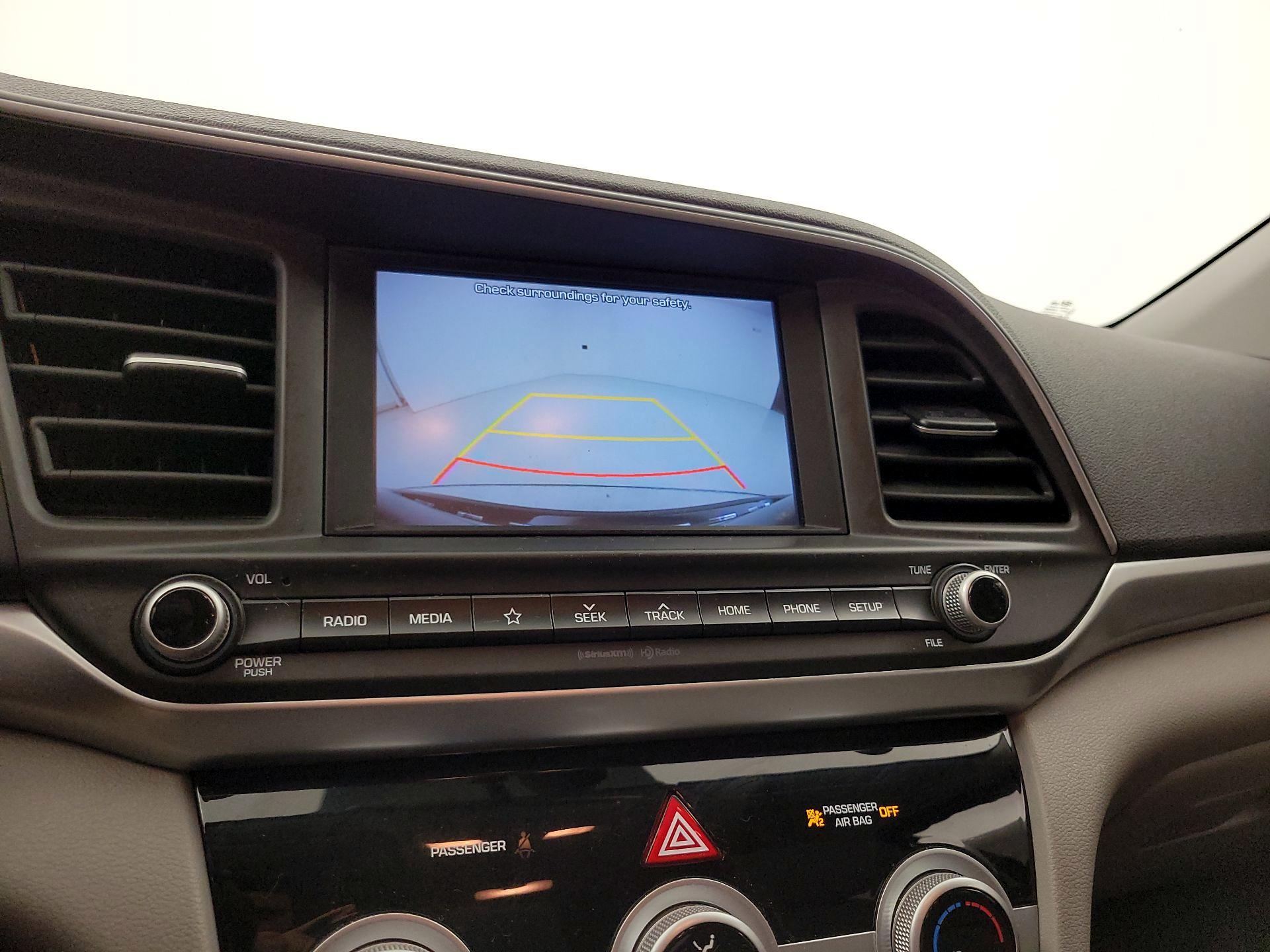 Thumbnail: 2019 Hyundai Elantra - 14