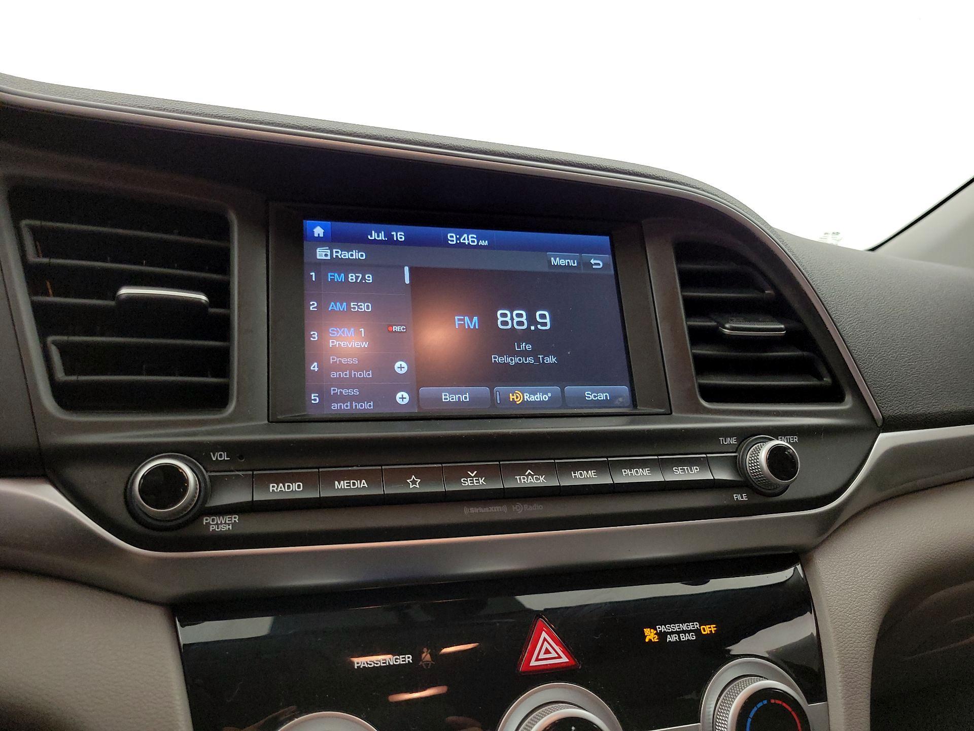 Thumbnail: 2019 Hyundai Elantra - 15