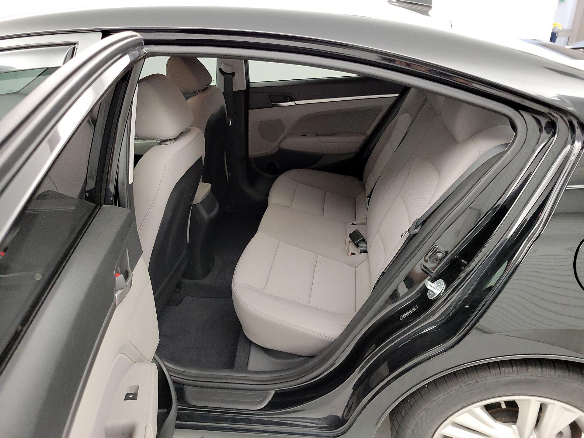 Thumbnail: 2019 Hyundai Elantra - 19