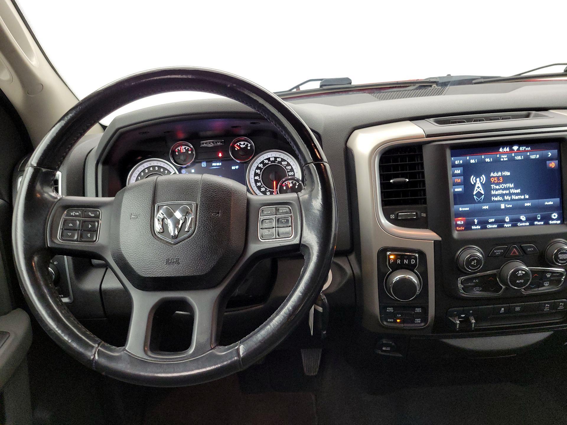 Thumbnail: 2019 RAM 1500 Classic - 10