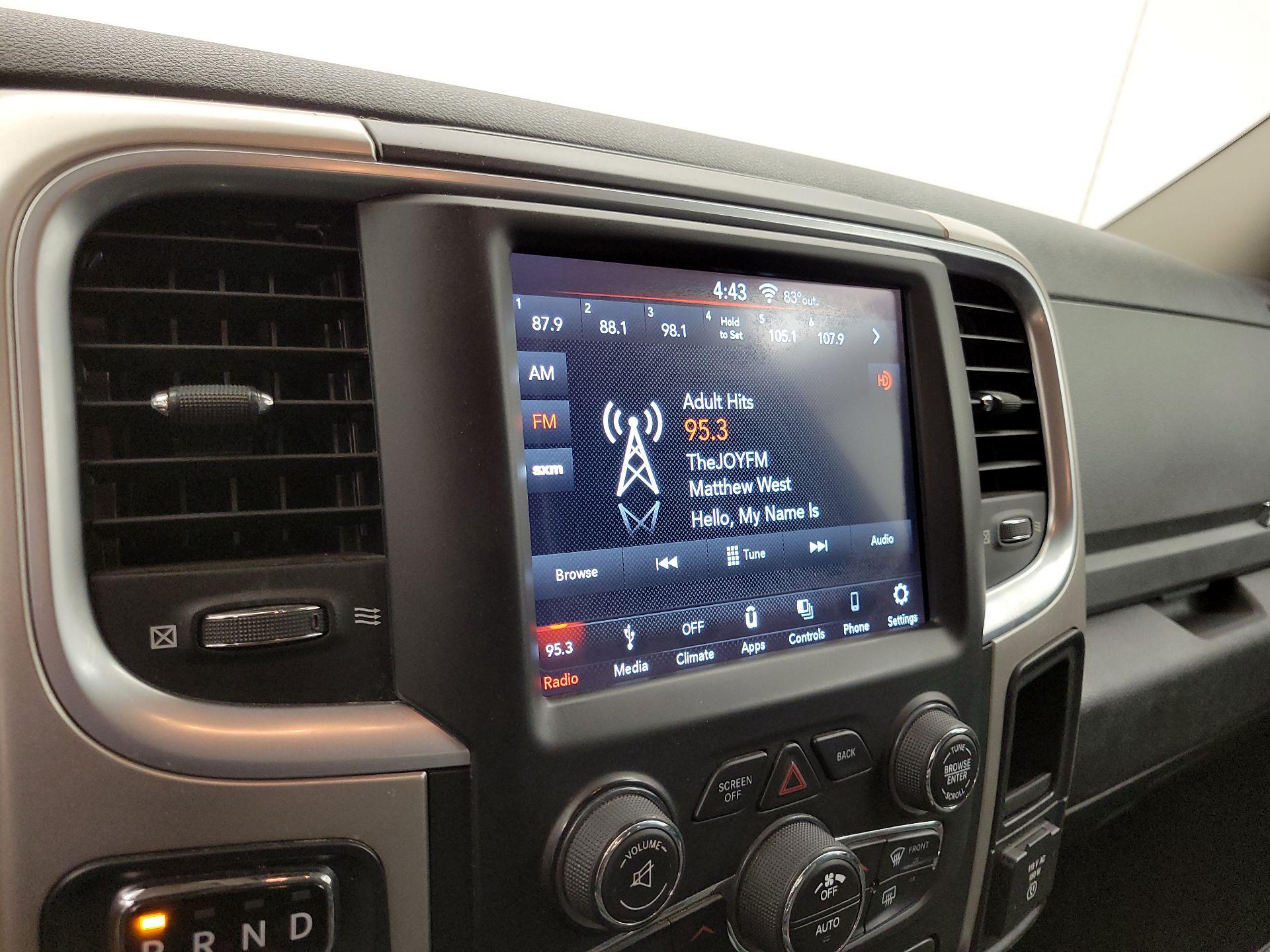 Thumbnail: 2019 RAM 1500 Classic - 15