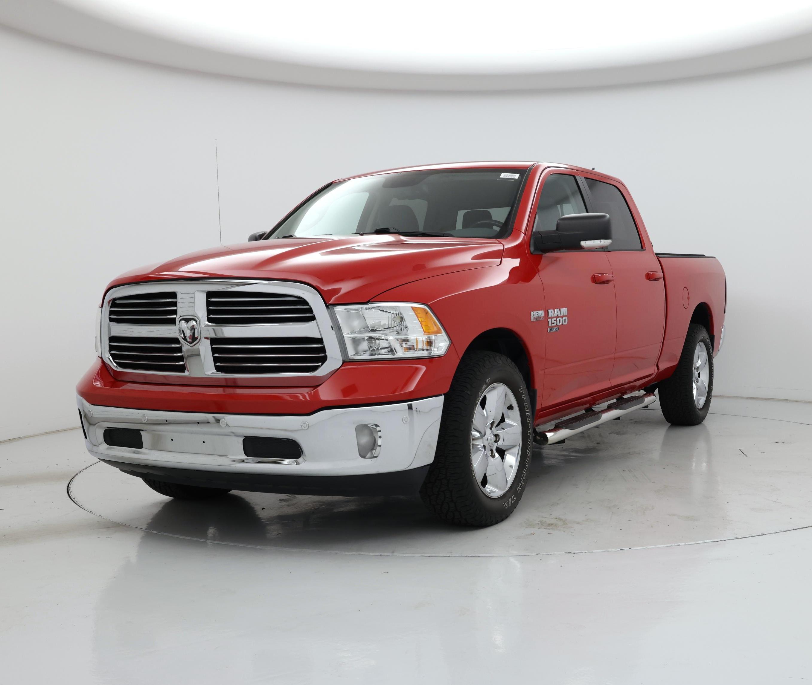 Thumbnail: 2019 RAM 1500 Classic - 4