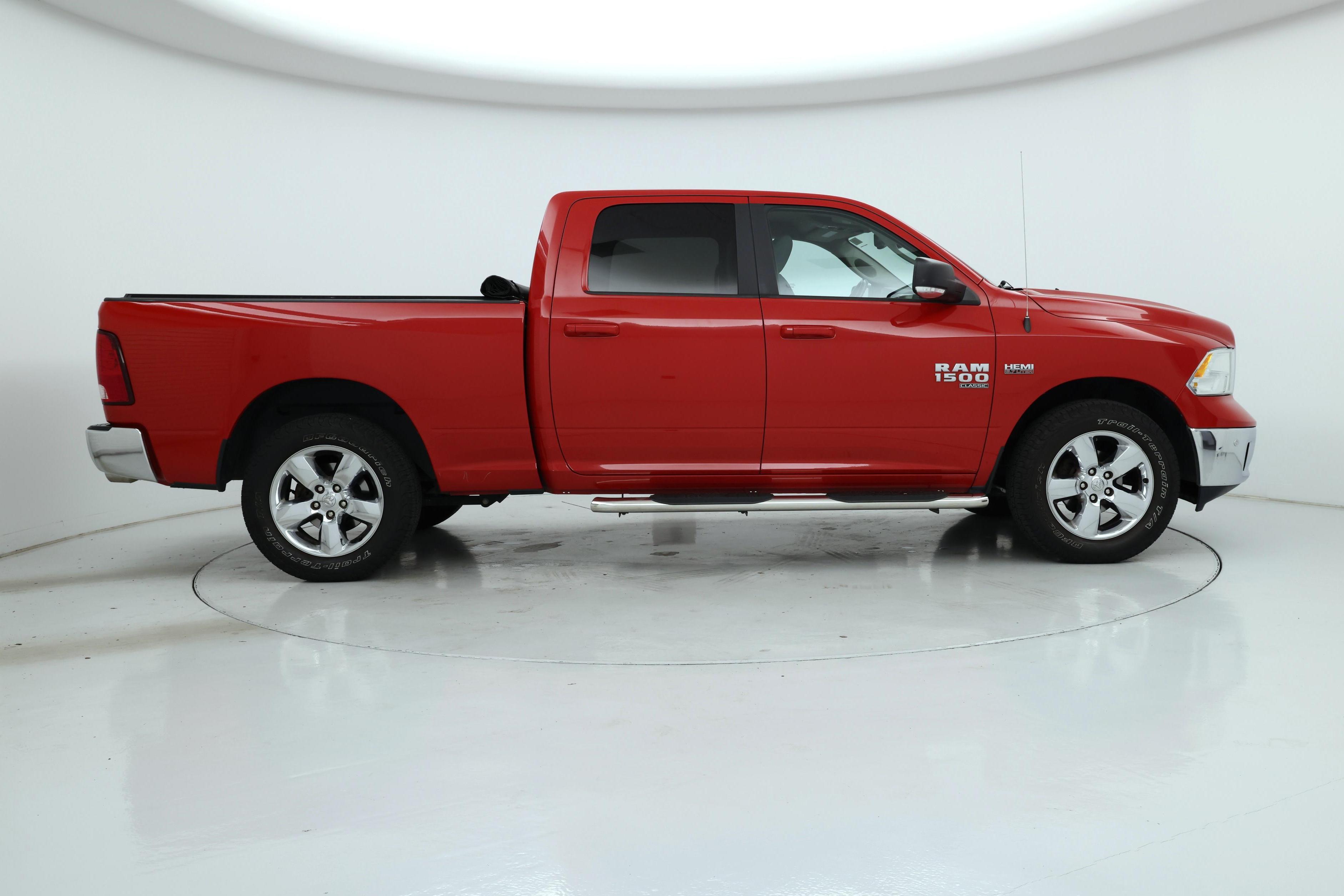 Thumbnail: 2019 RAM 1500 Classic - 7