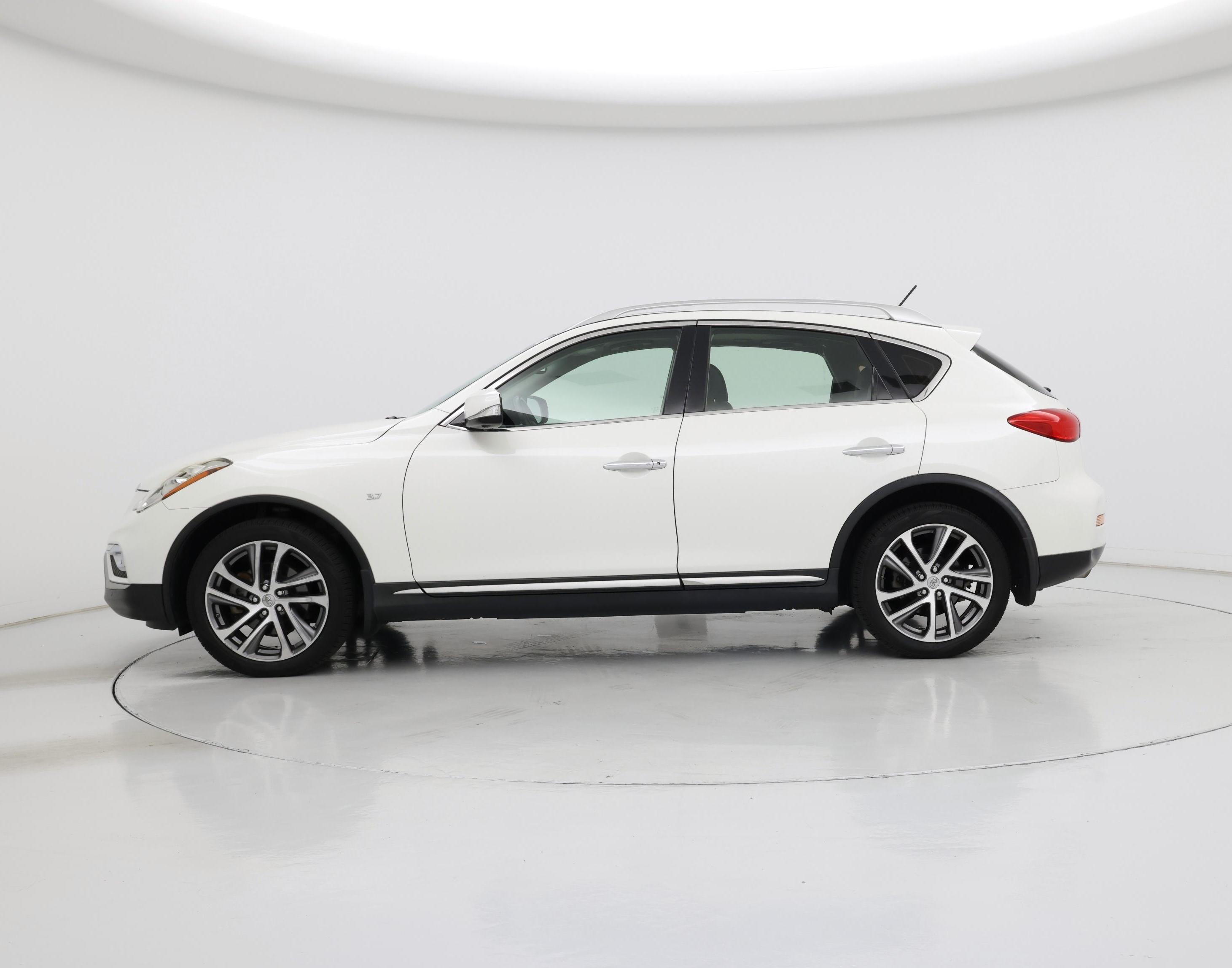 Thumbnail: 2017 INFINITI QX50 - 3